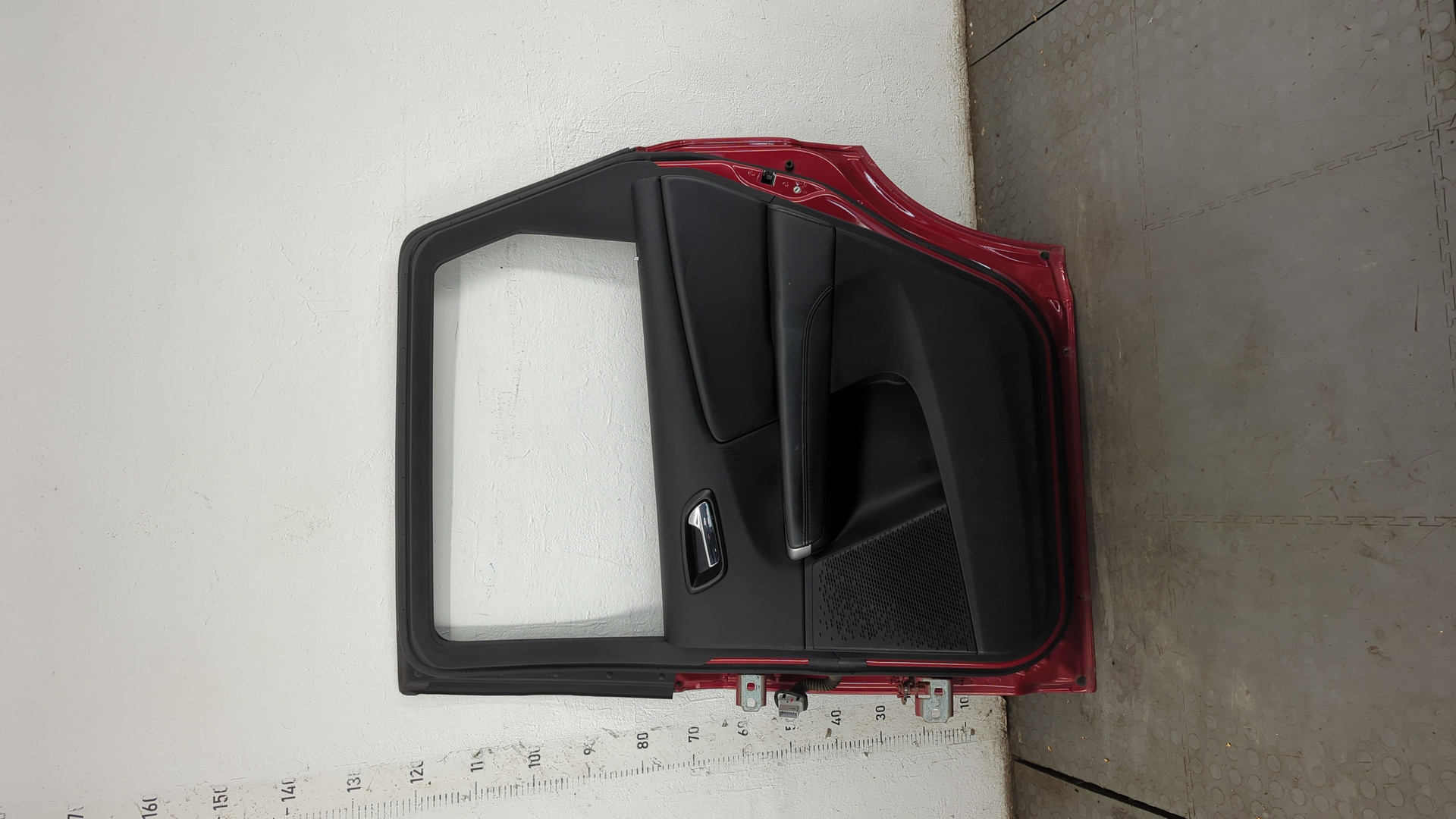 Дверь задняя правая