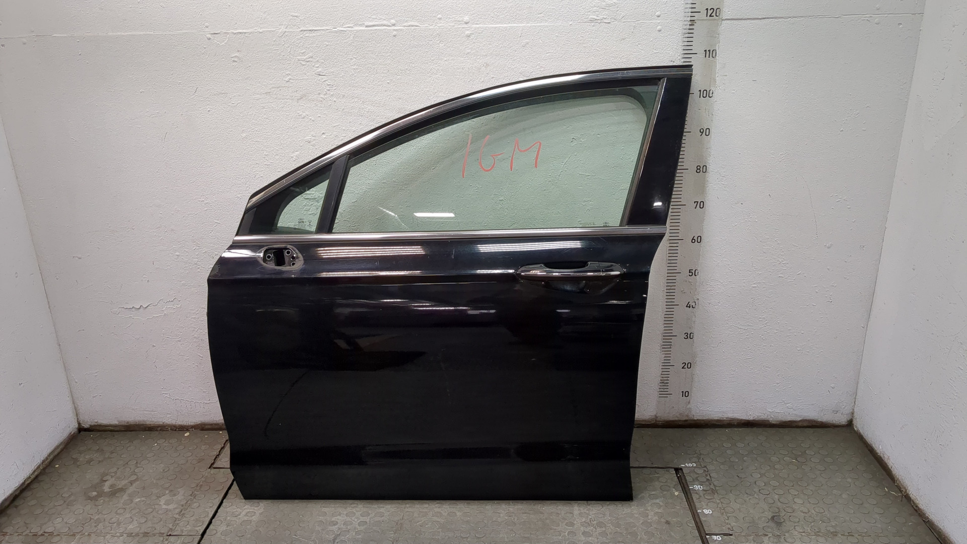 Дверь передняя левая