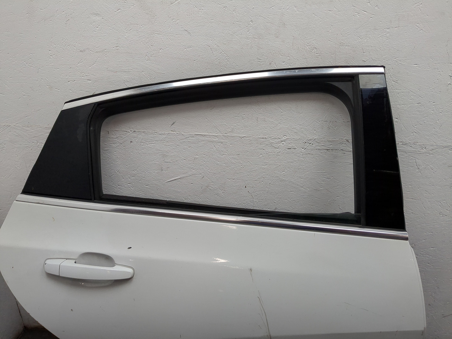Дверь задняя правая