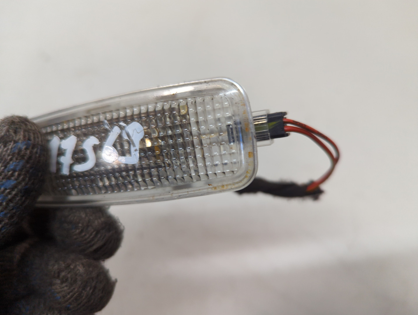 Плафон салонный