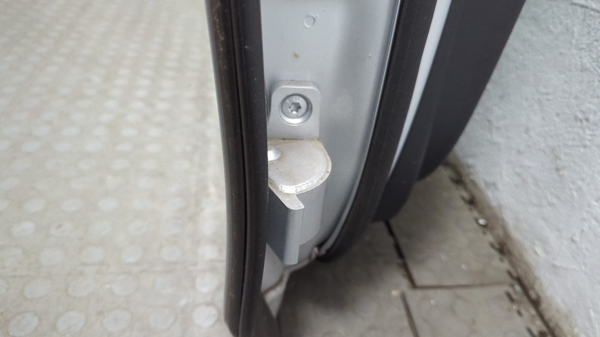 Дверь задняя правая