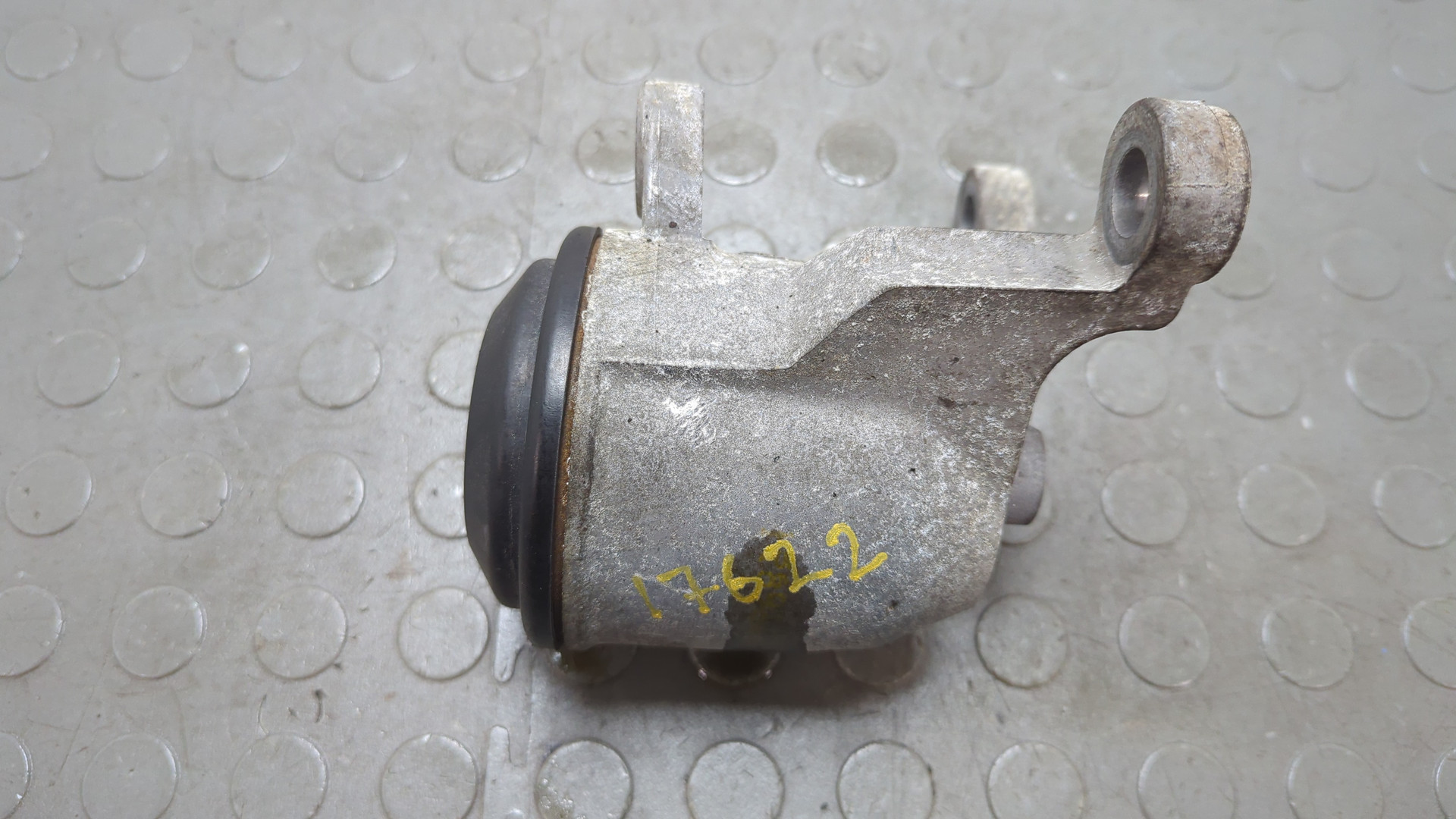 Опора двигателя