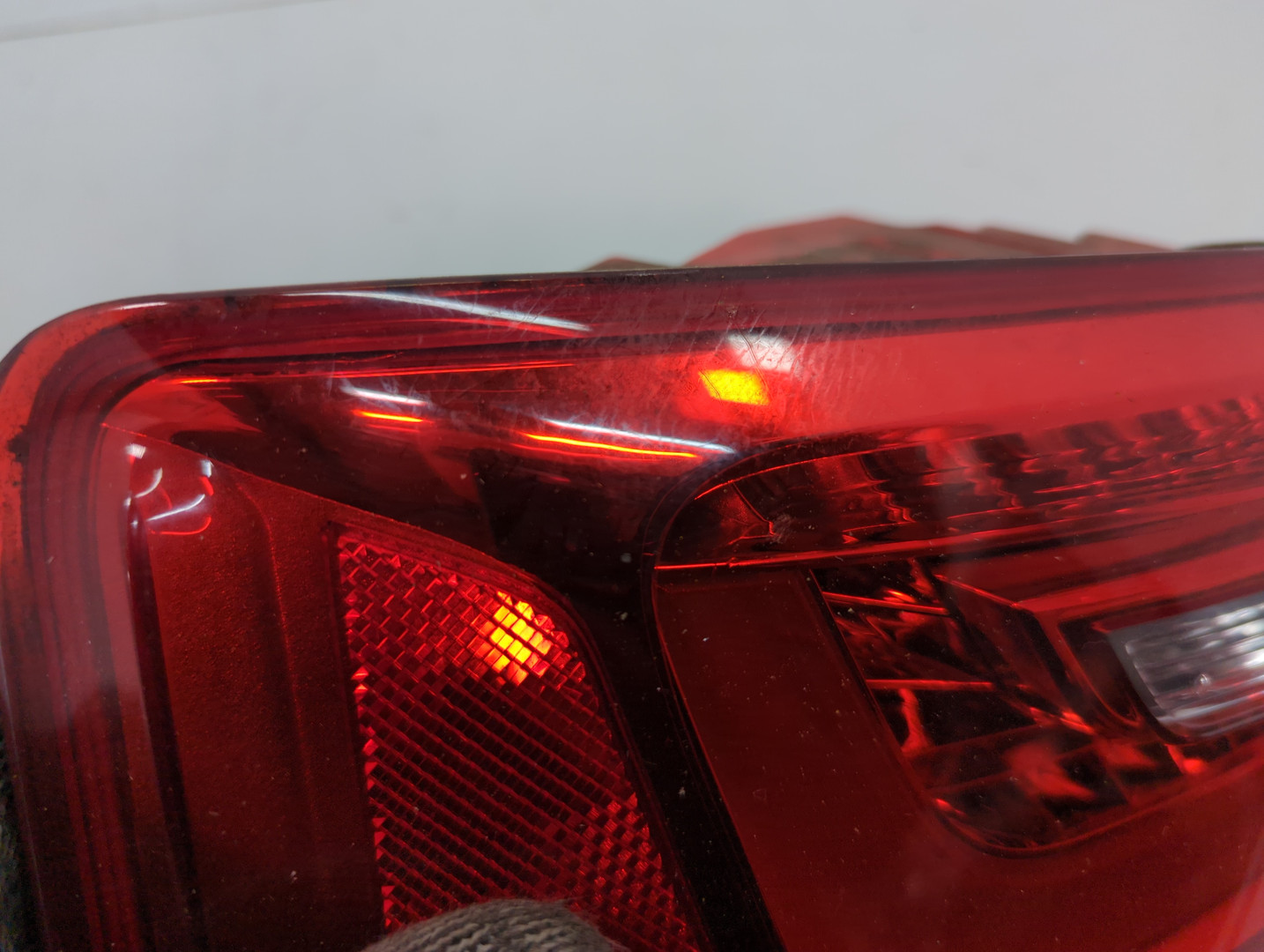 Фонарь задний левый