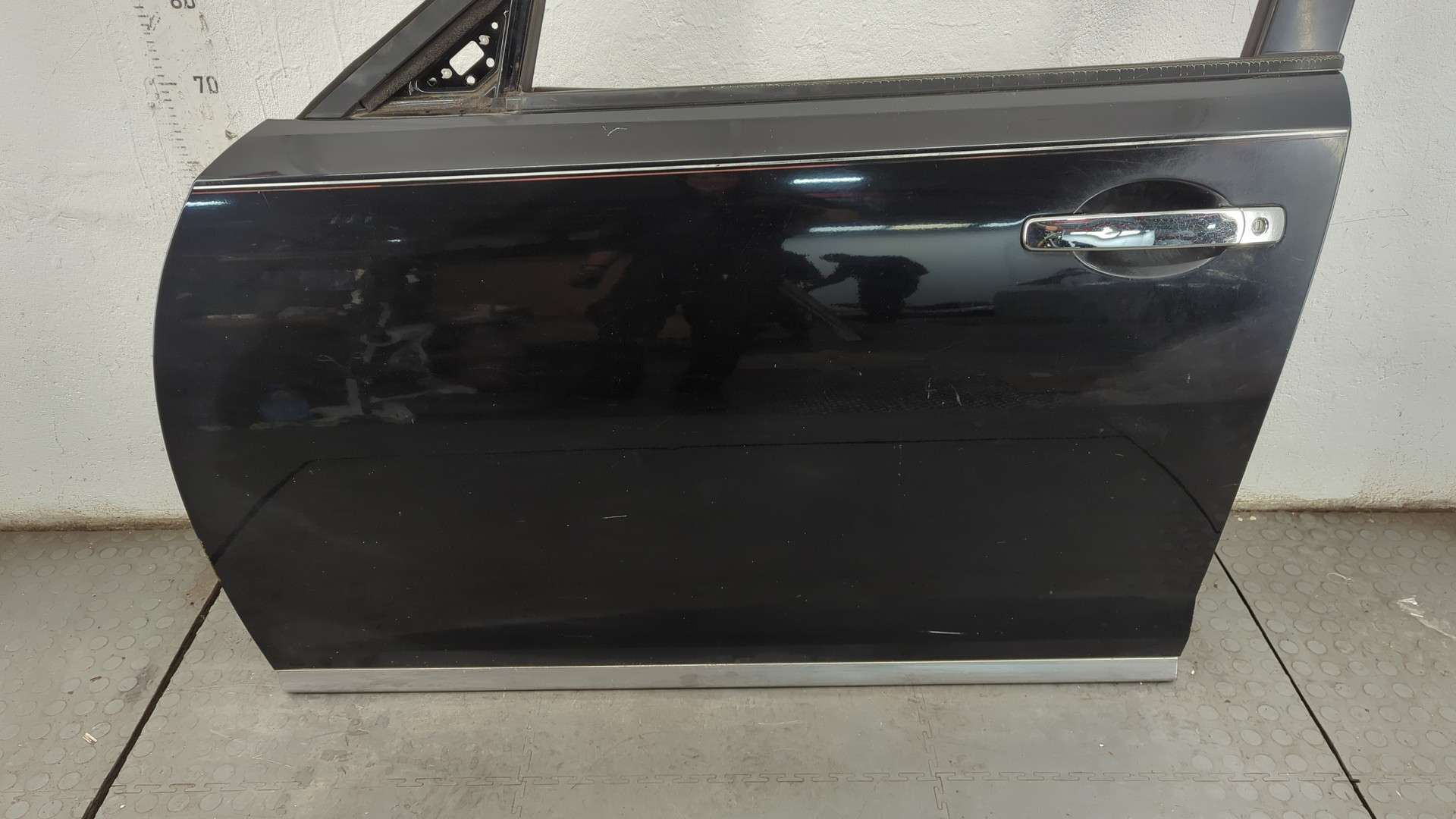 Дверь передняя левая