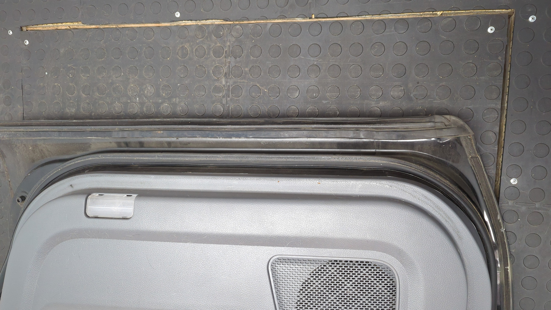 Дверь передняя правая