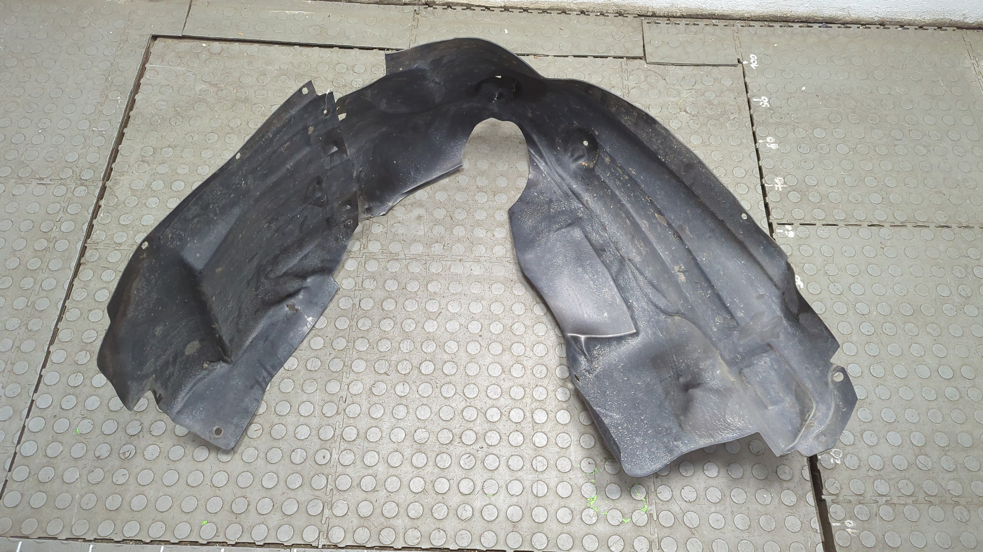 Локер передний левый