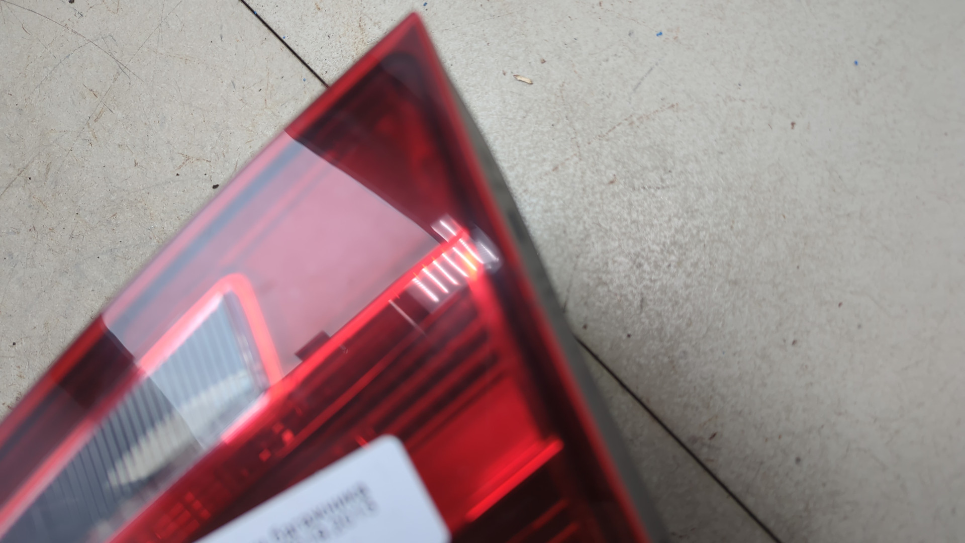 Фонарь задний внутренний правый