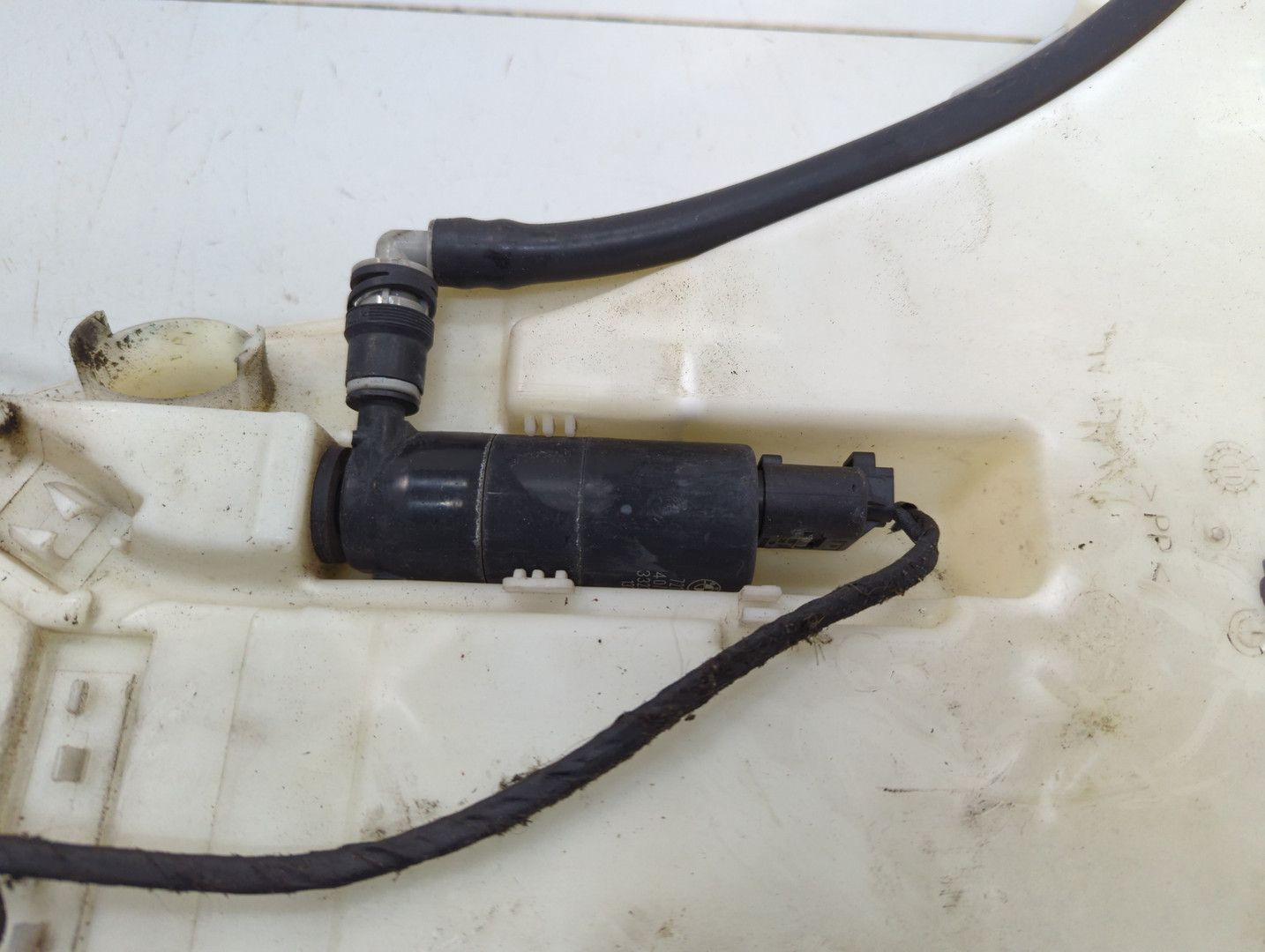 Бачок омывателя лобового стекла