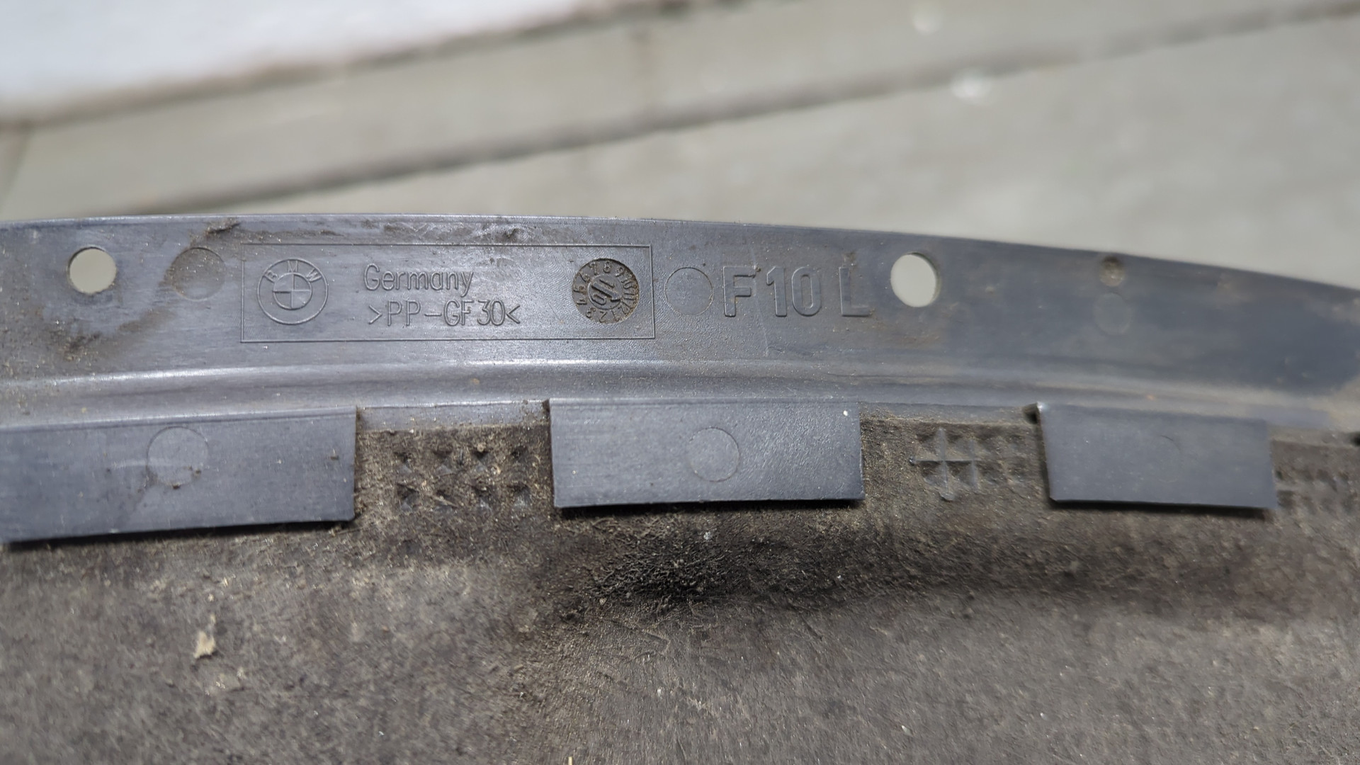 Локер передний левый