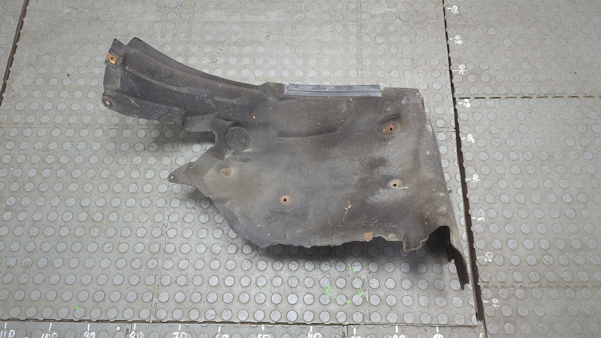 Локер передний левый