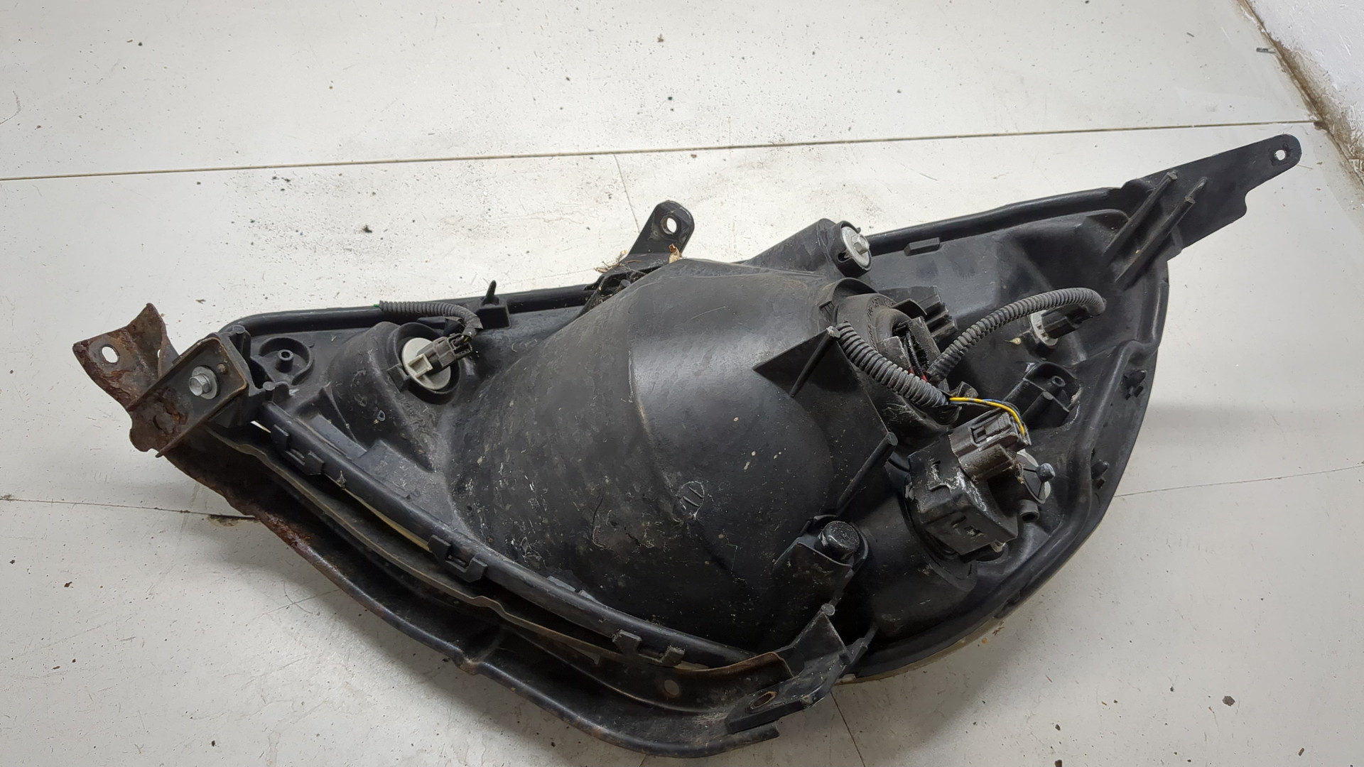 Фара правая