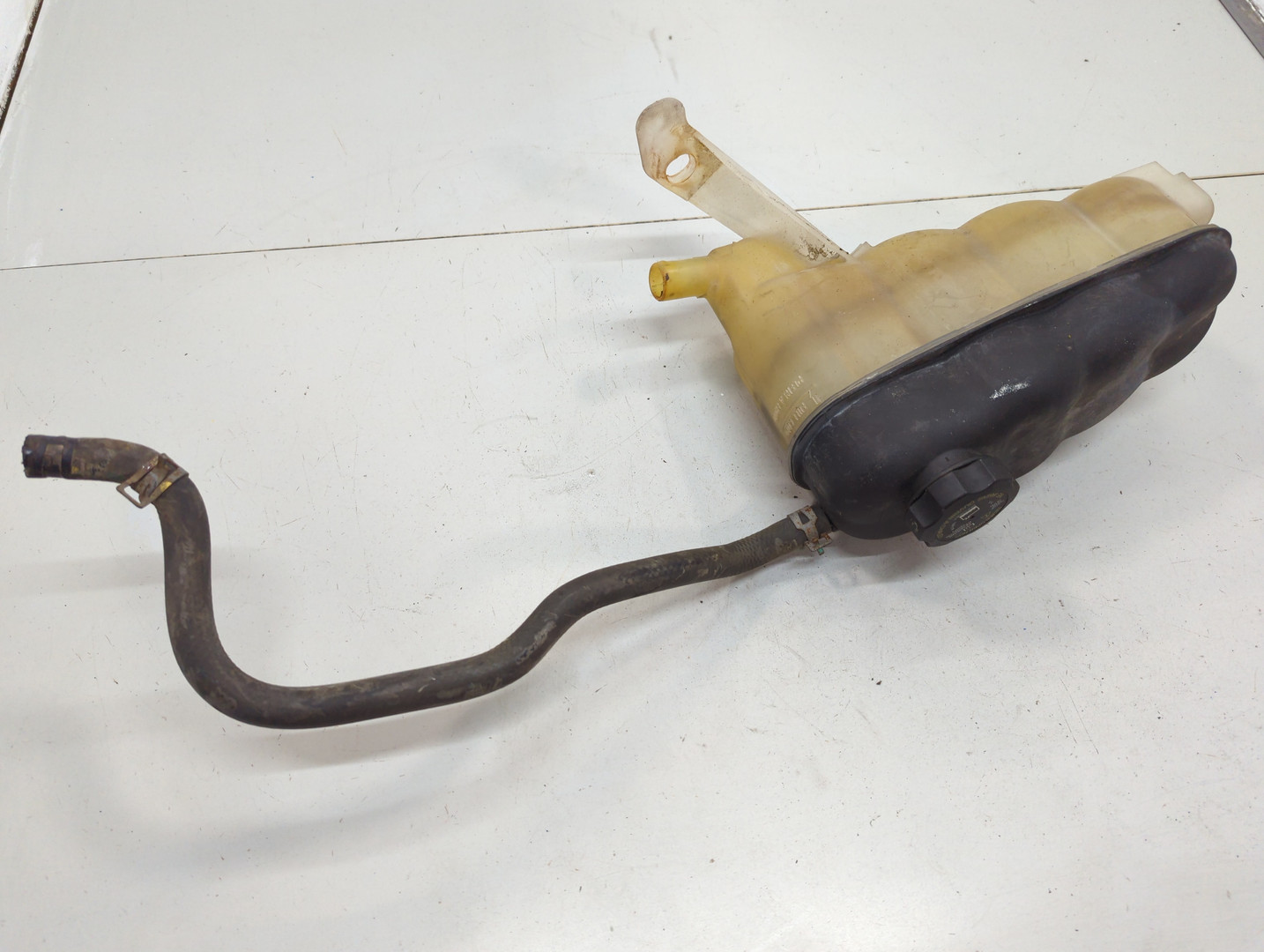 Бачок расширительный