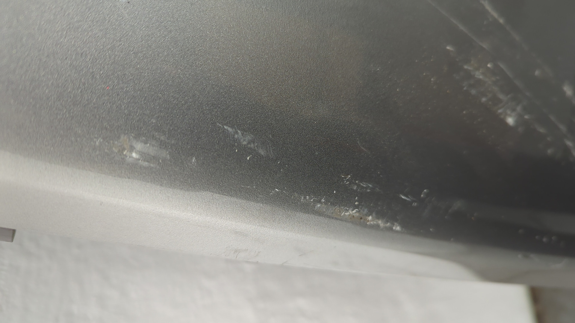 Крыло переднее правое