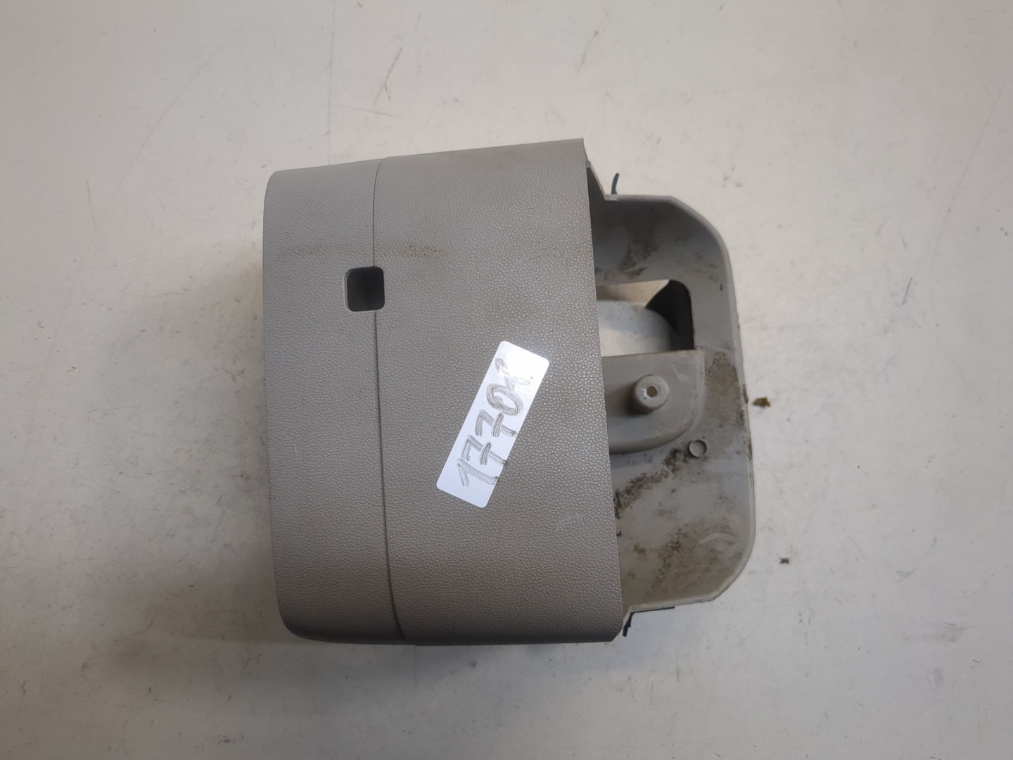 Кожух рулевой колонки