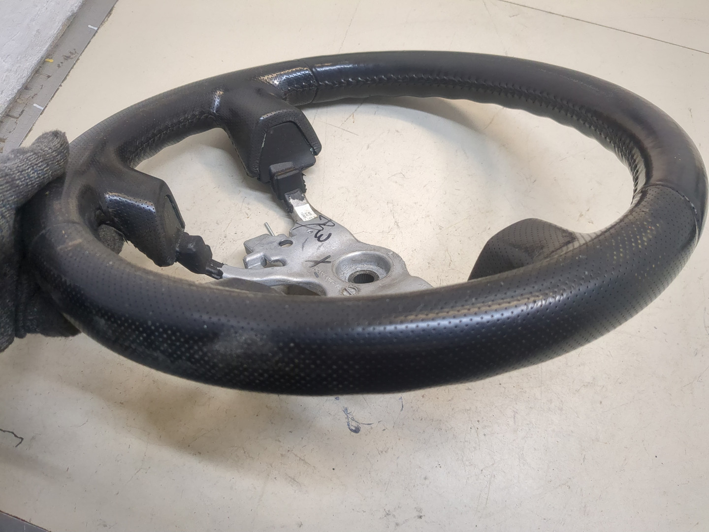 Рулевое колесо (руль)