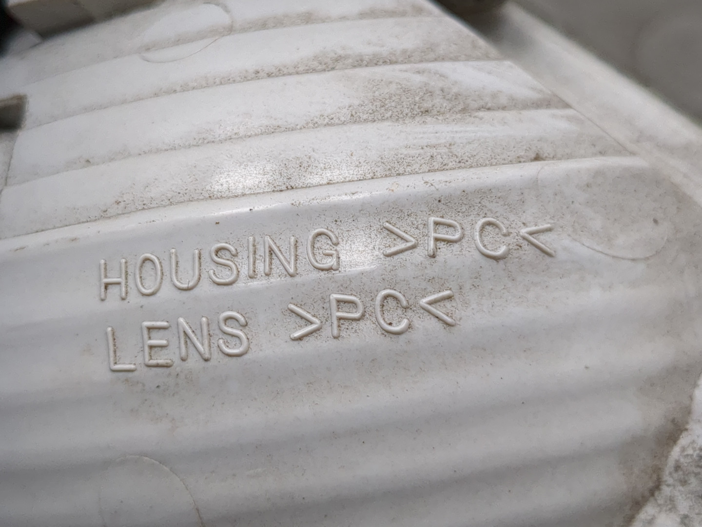 Плафон салонный