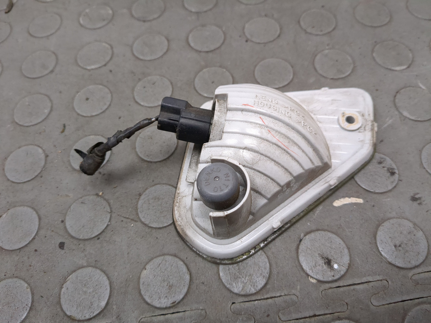 Плафон салонный