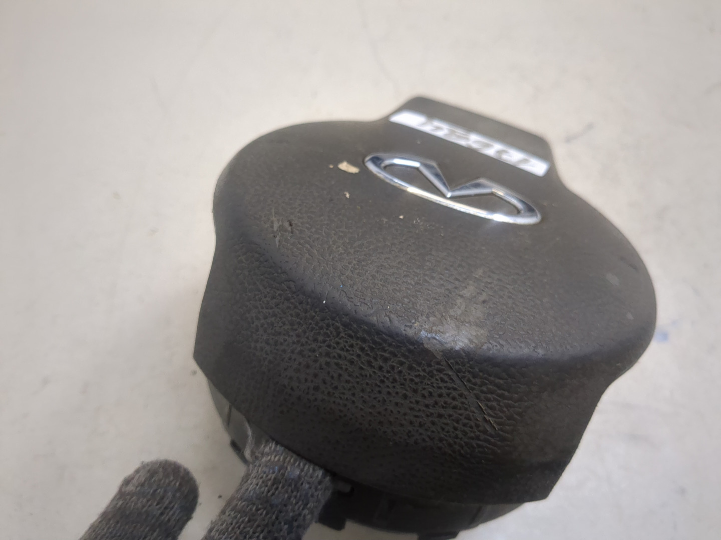 Подушка безопасности в рулевое колесо