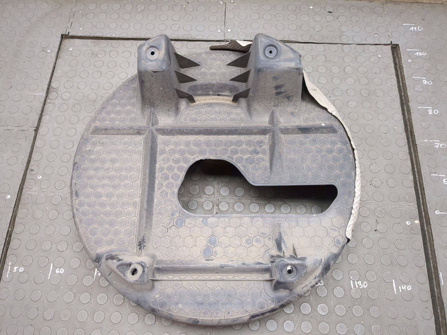 Кронштейн (сопут. товар)