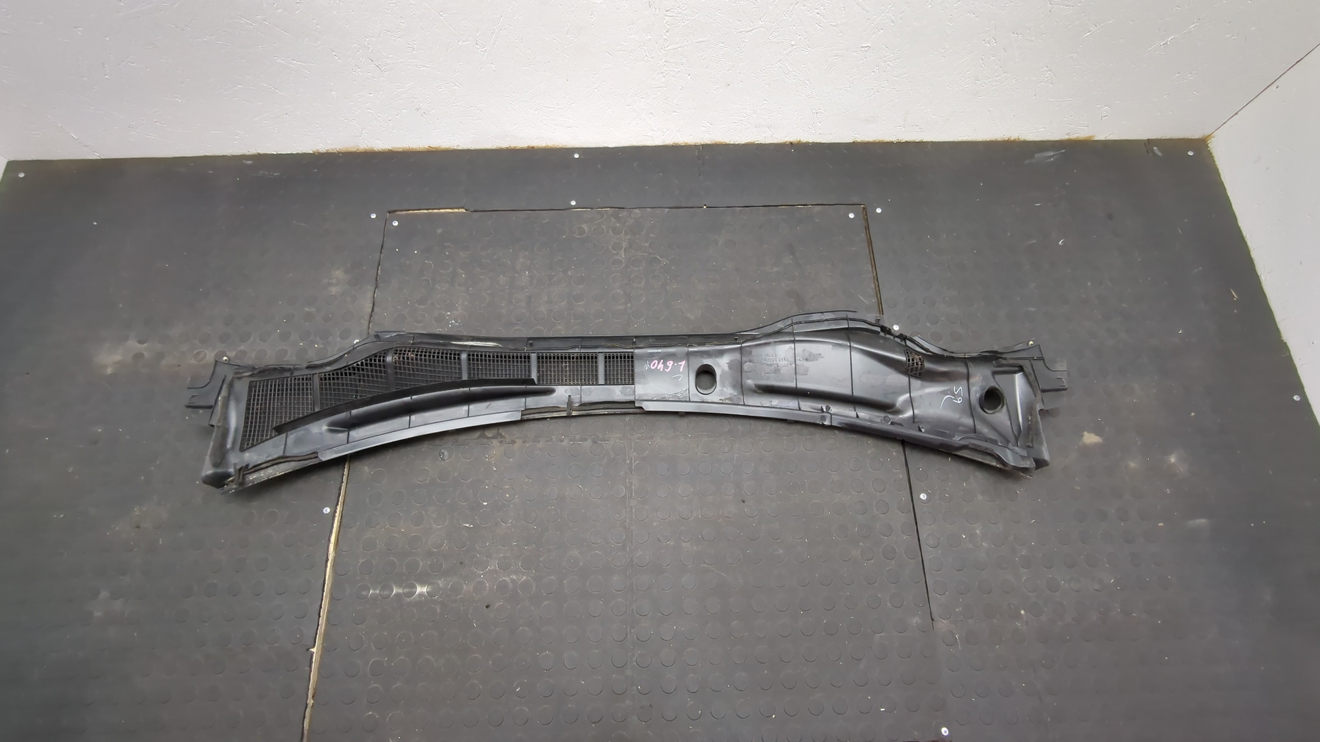 Решетка стеклоочистителей (Жабо)