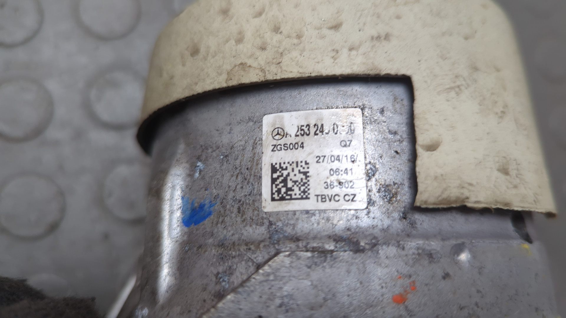 Опора двигателя