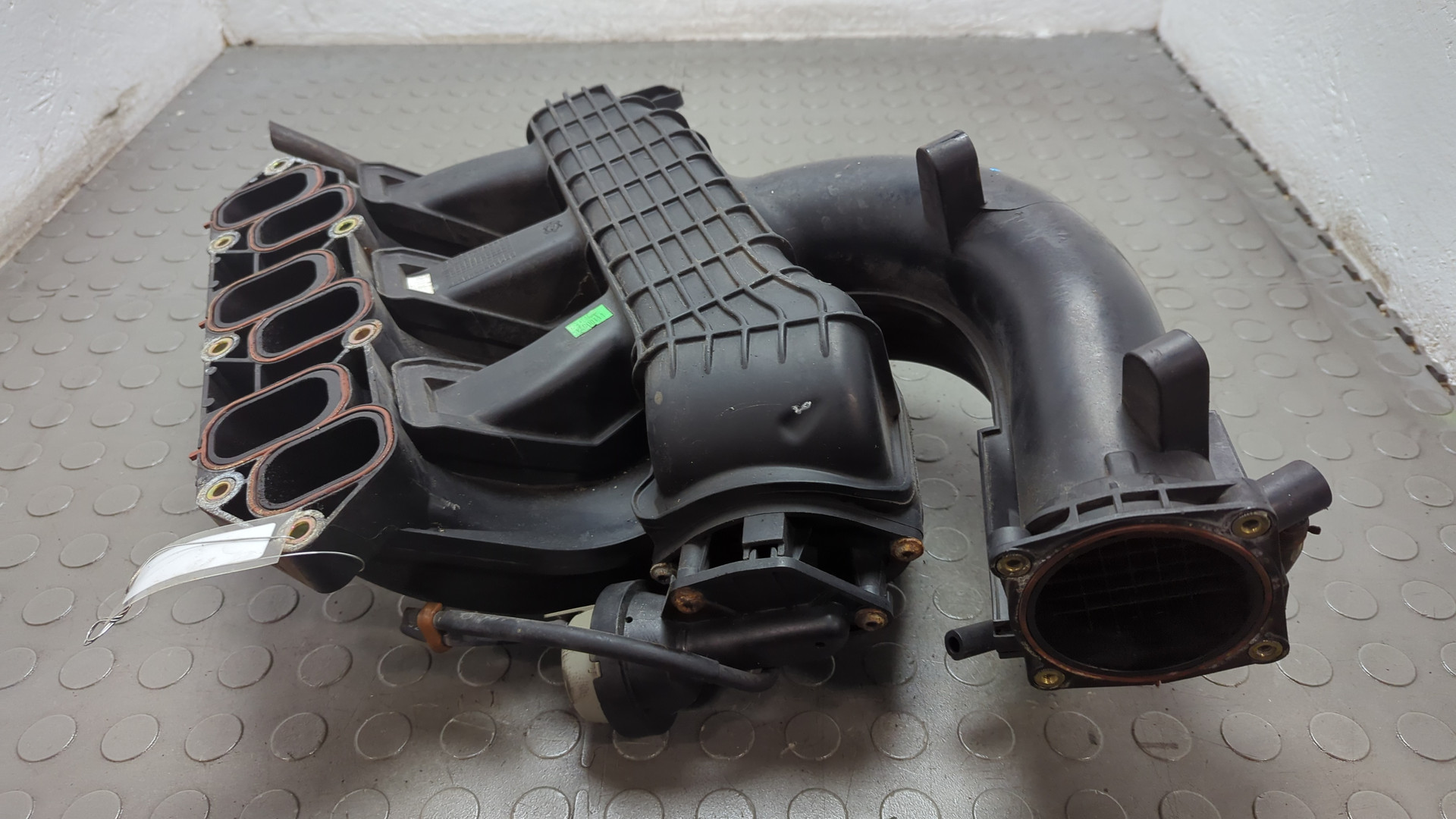 Коллектор впускной