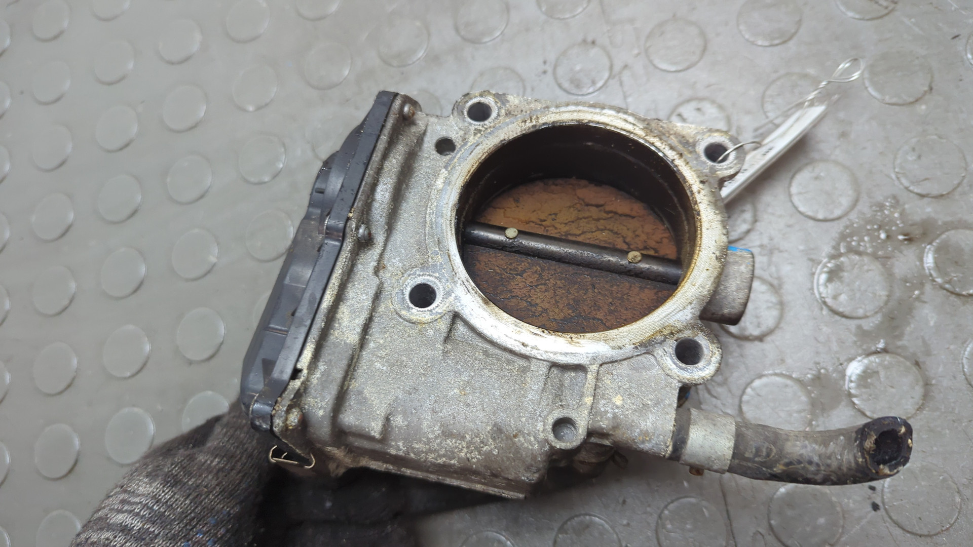 Заслонка дроссельная электрическая