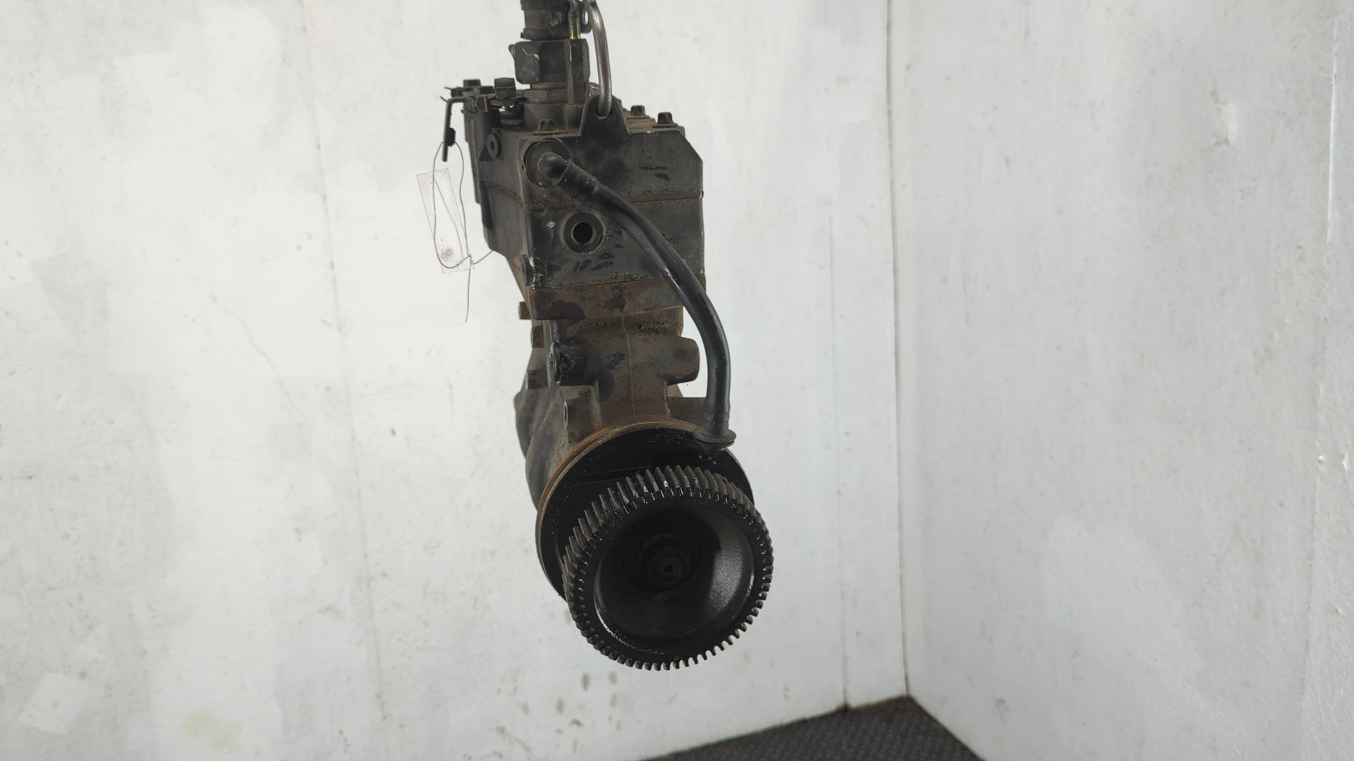 Насос регулировки подвески