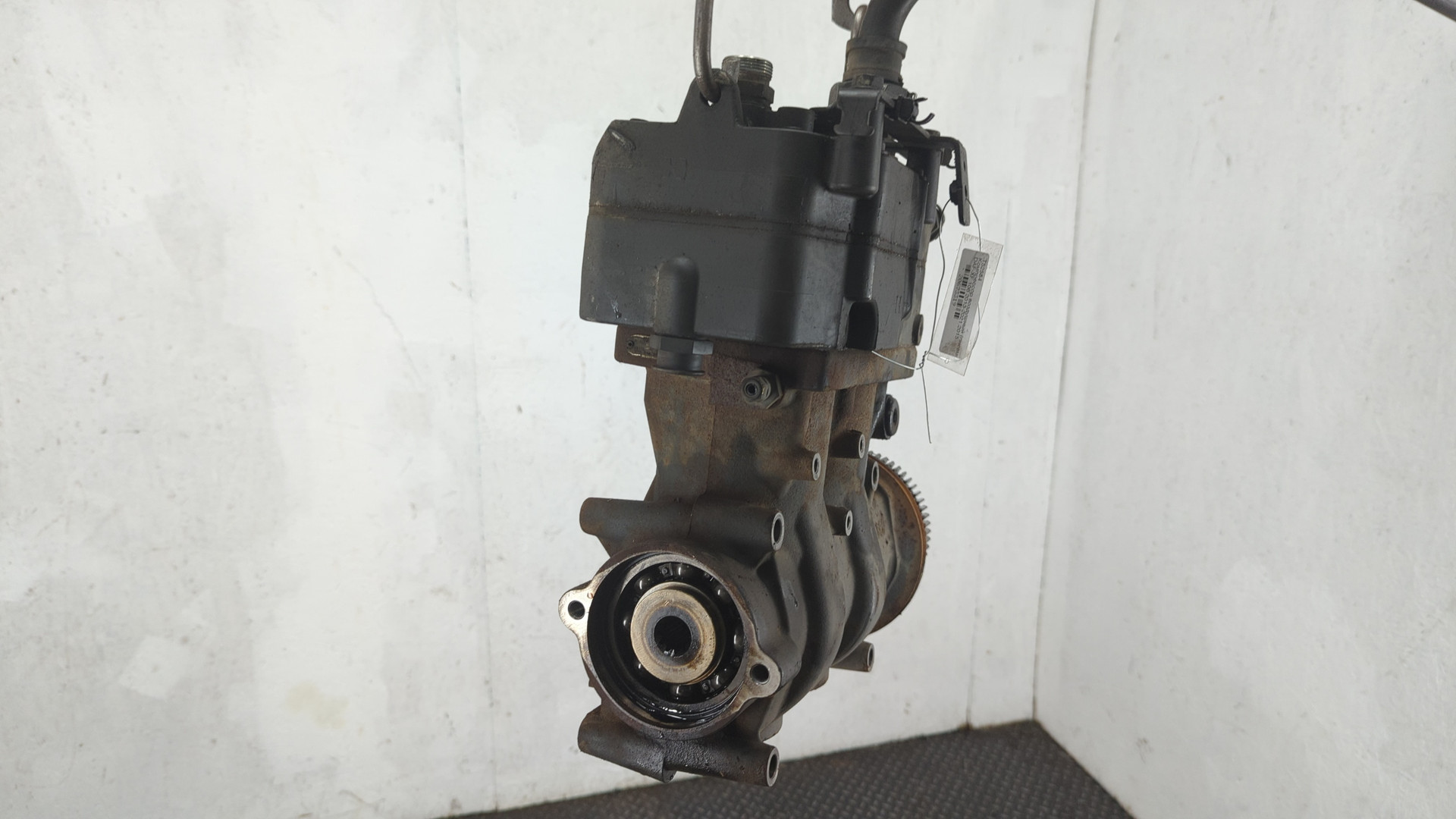 Насос регулировки подвески