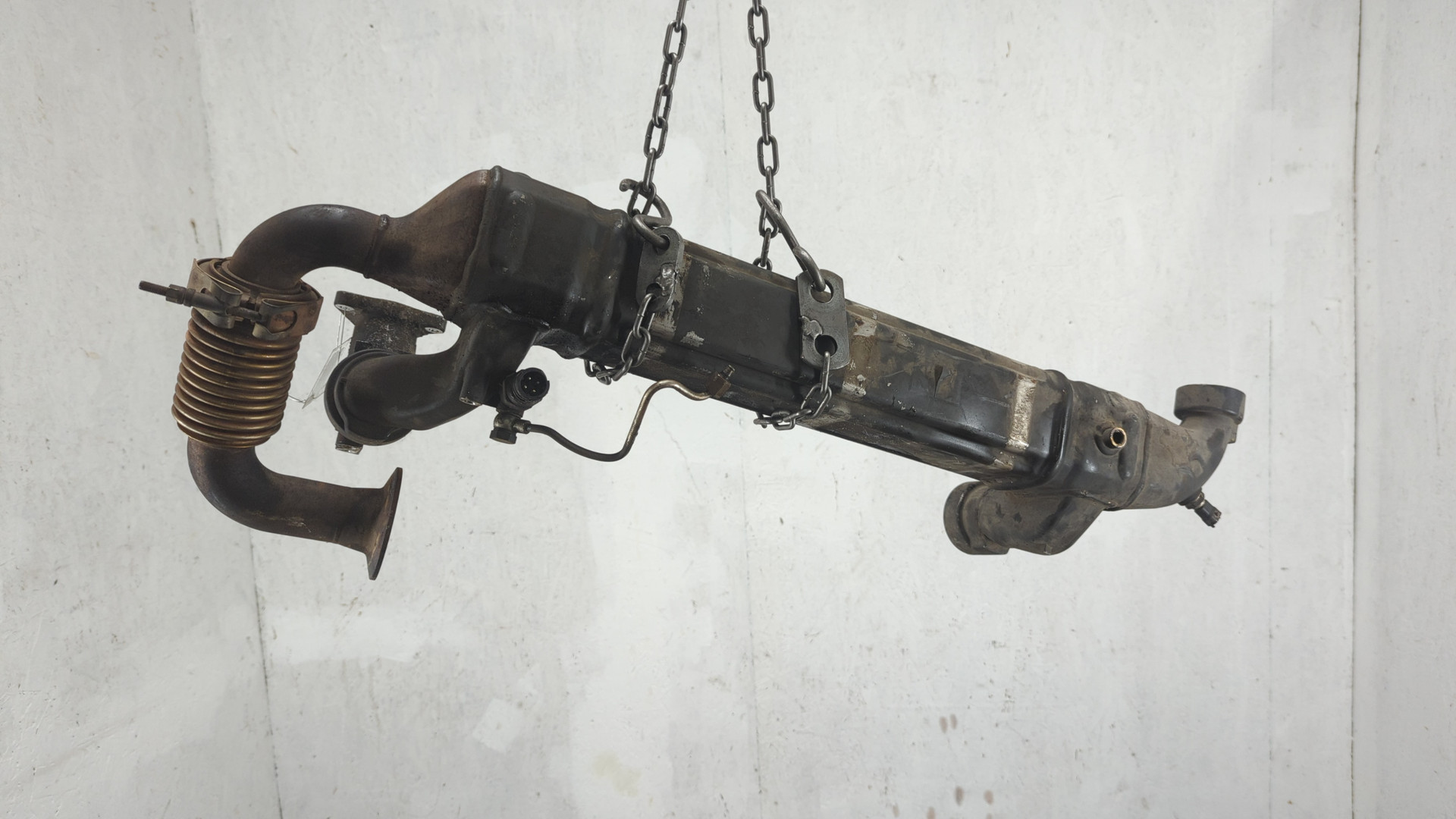 Тройник вентиляции картерных газов