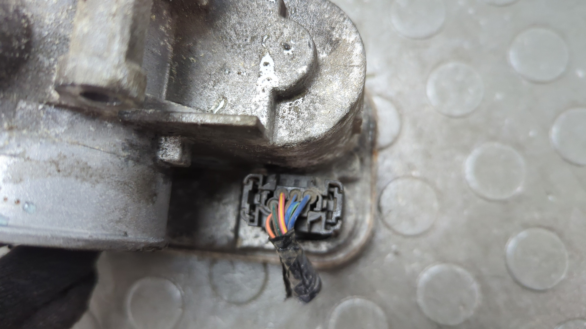 Заслонка дроссельная электрическая