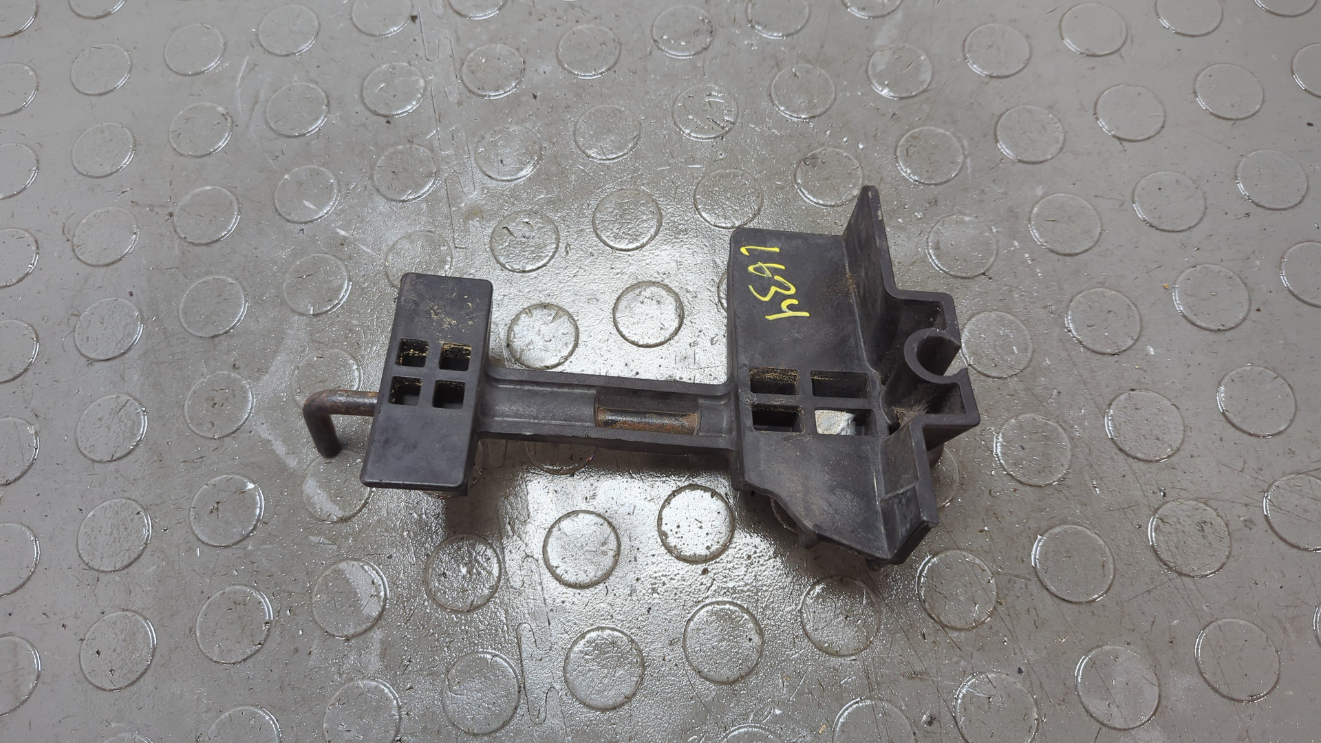 Кронштейн (сопут. товар)