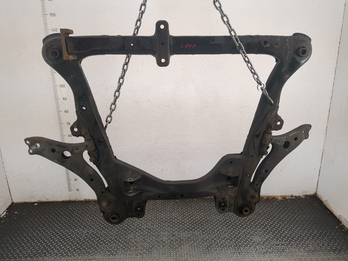 Балка подмоторная