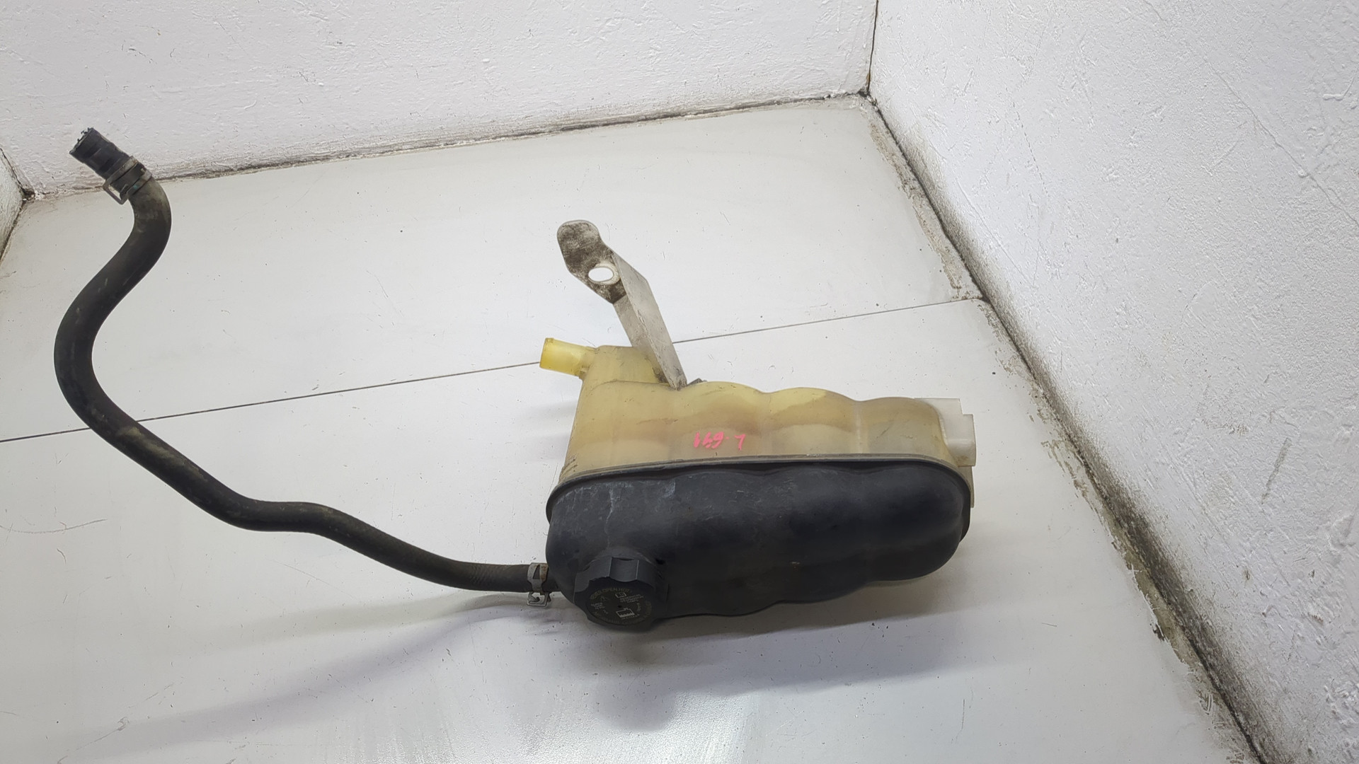 Бачок расширительный