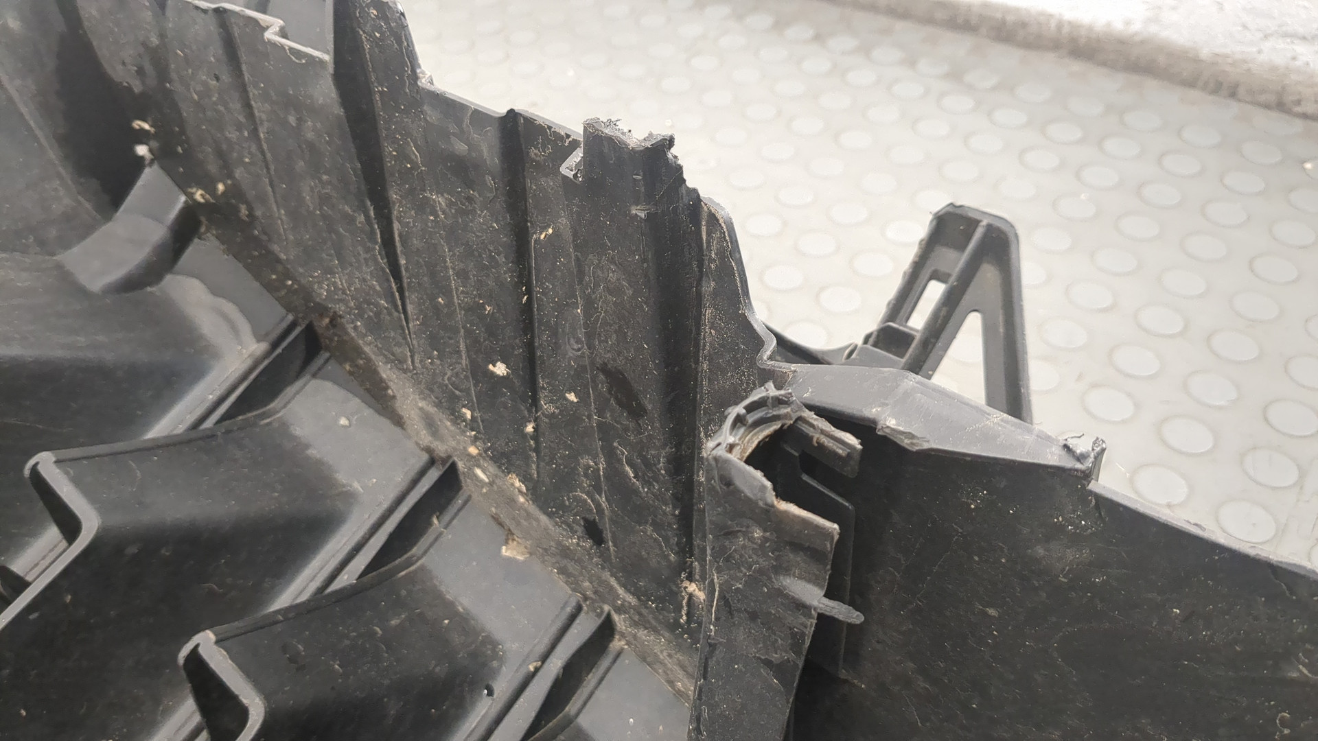 Решетка радиатора