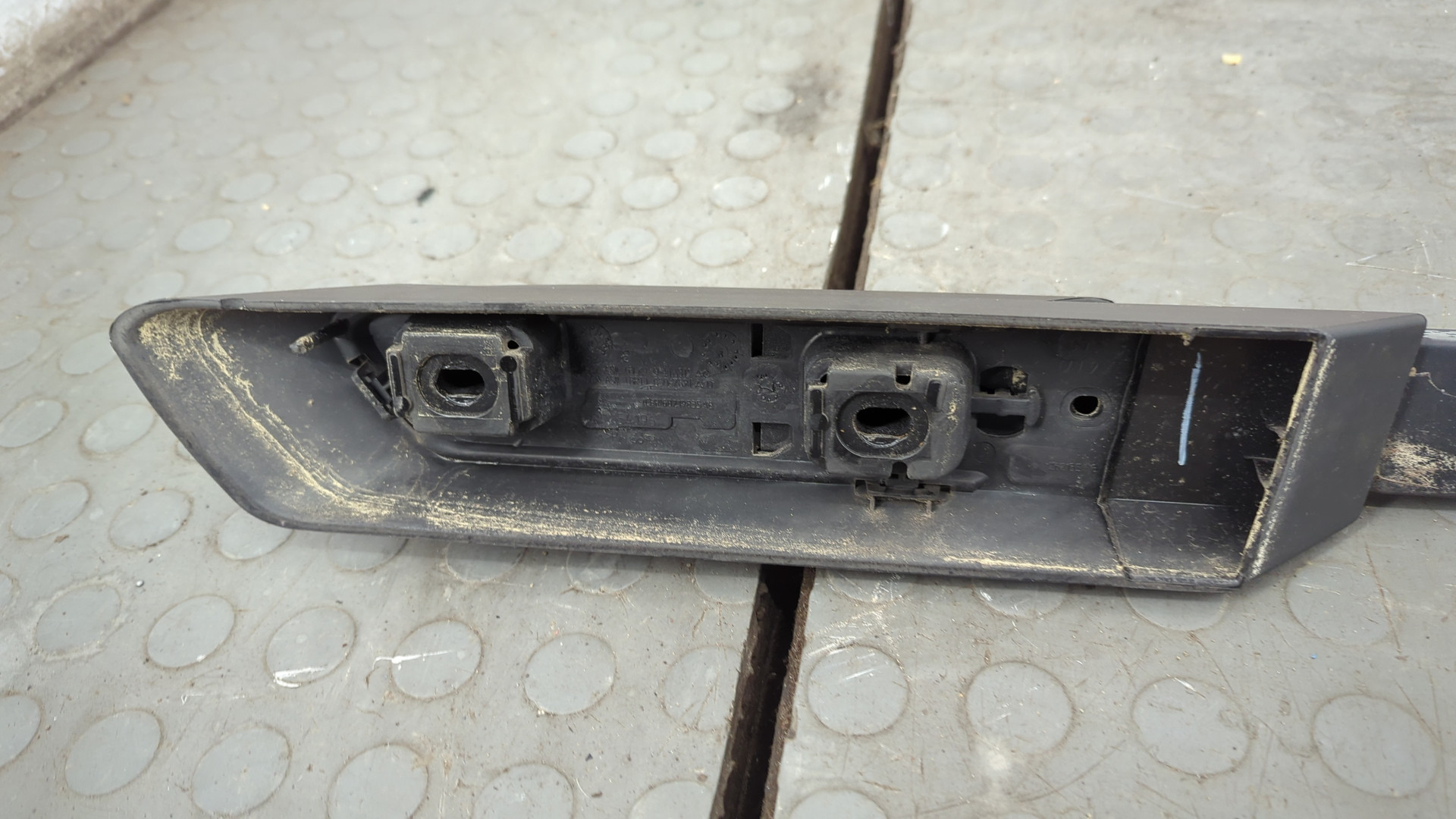 Рейлинг (релинг) левый (планка на крышу)