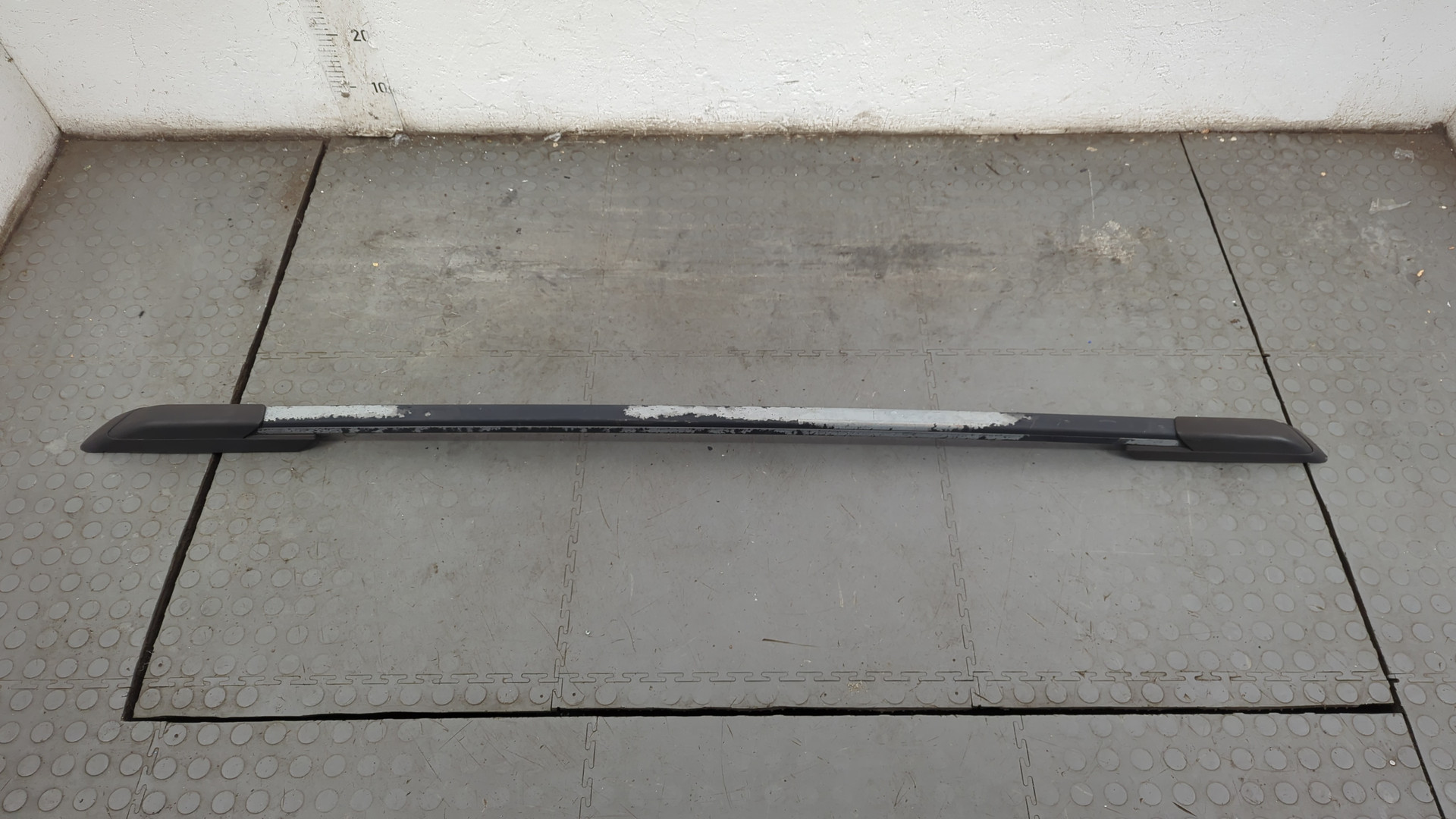 Рейлинг (релинг) левый (планка на крышу)