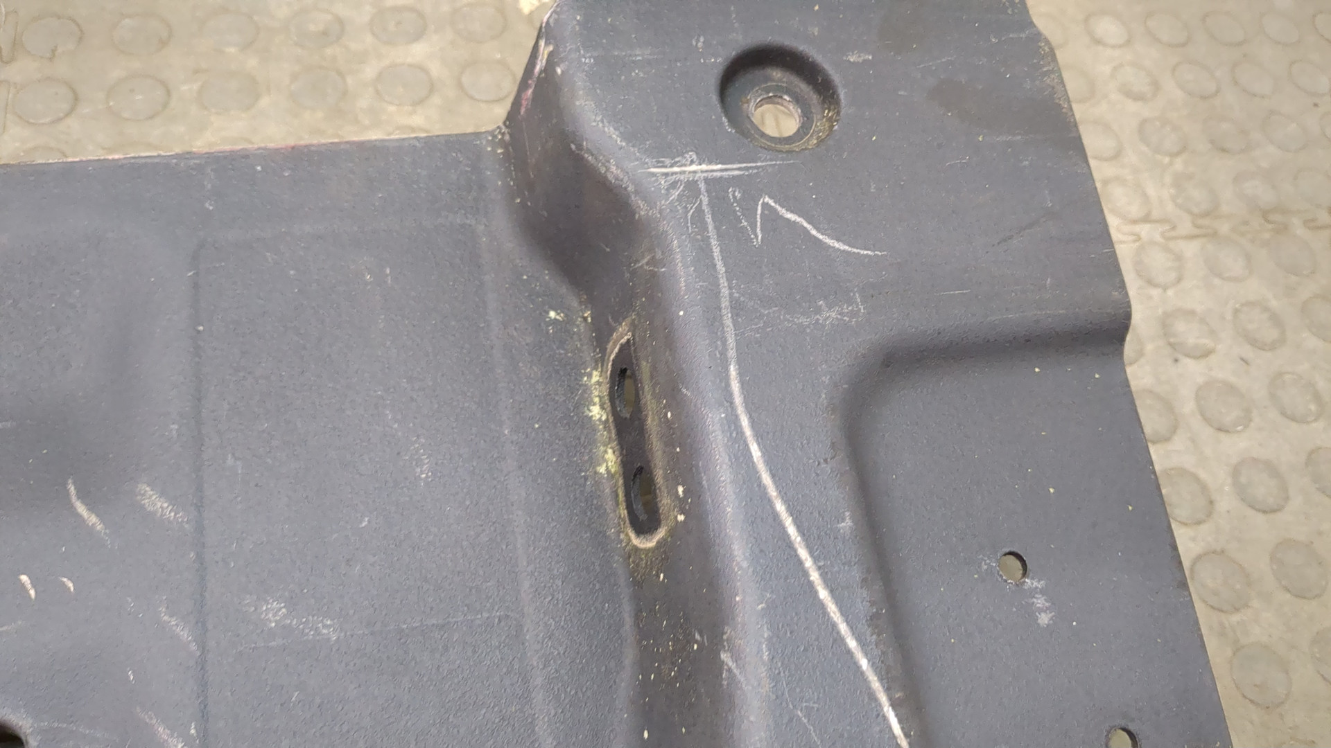 Обшивка багажника