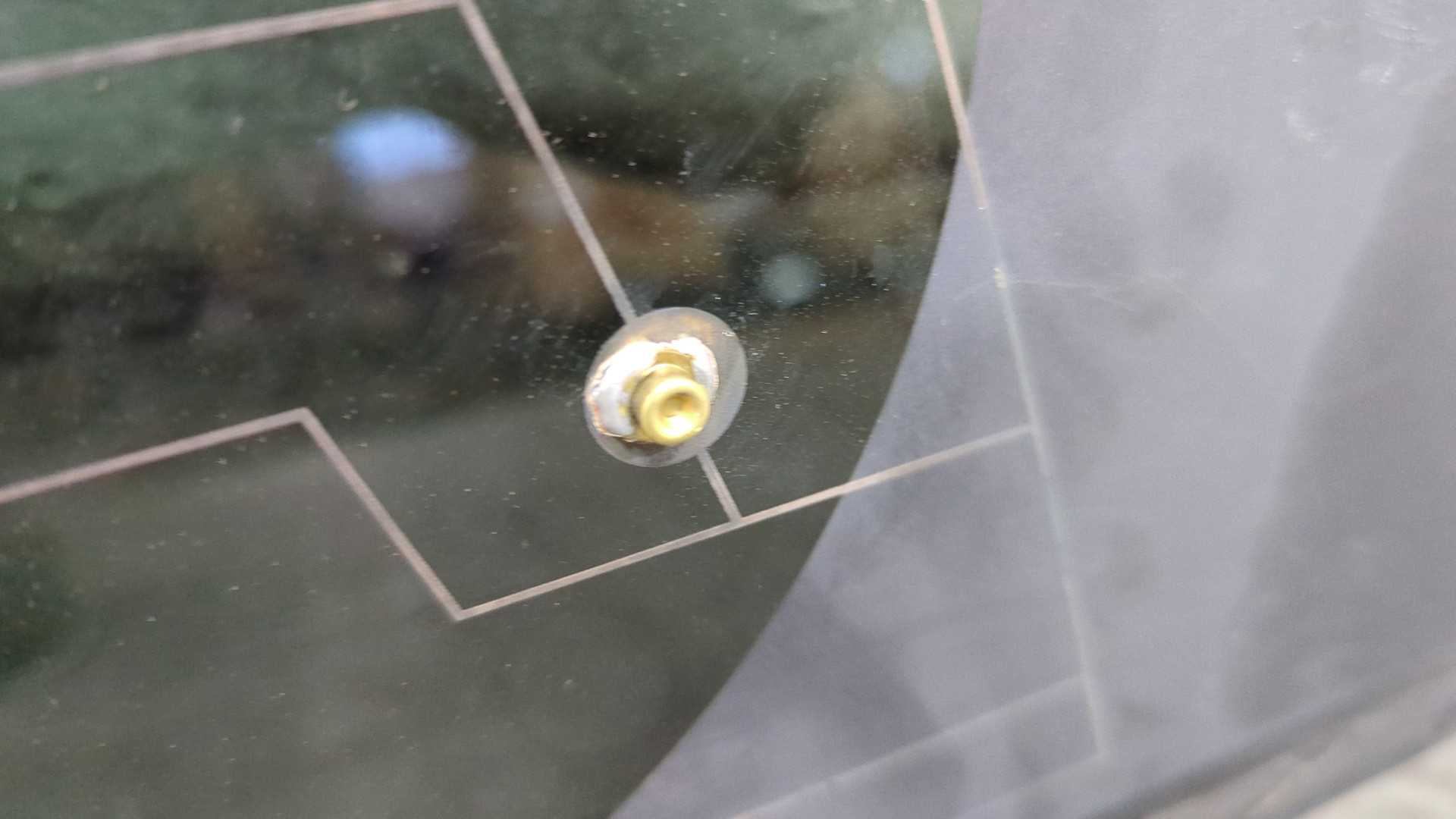 Стекло боковое