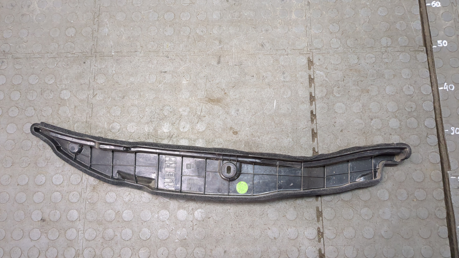 Накладка (кузов наружные)