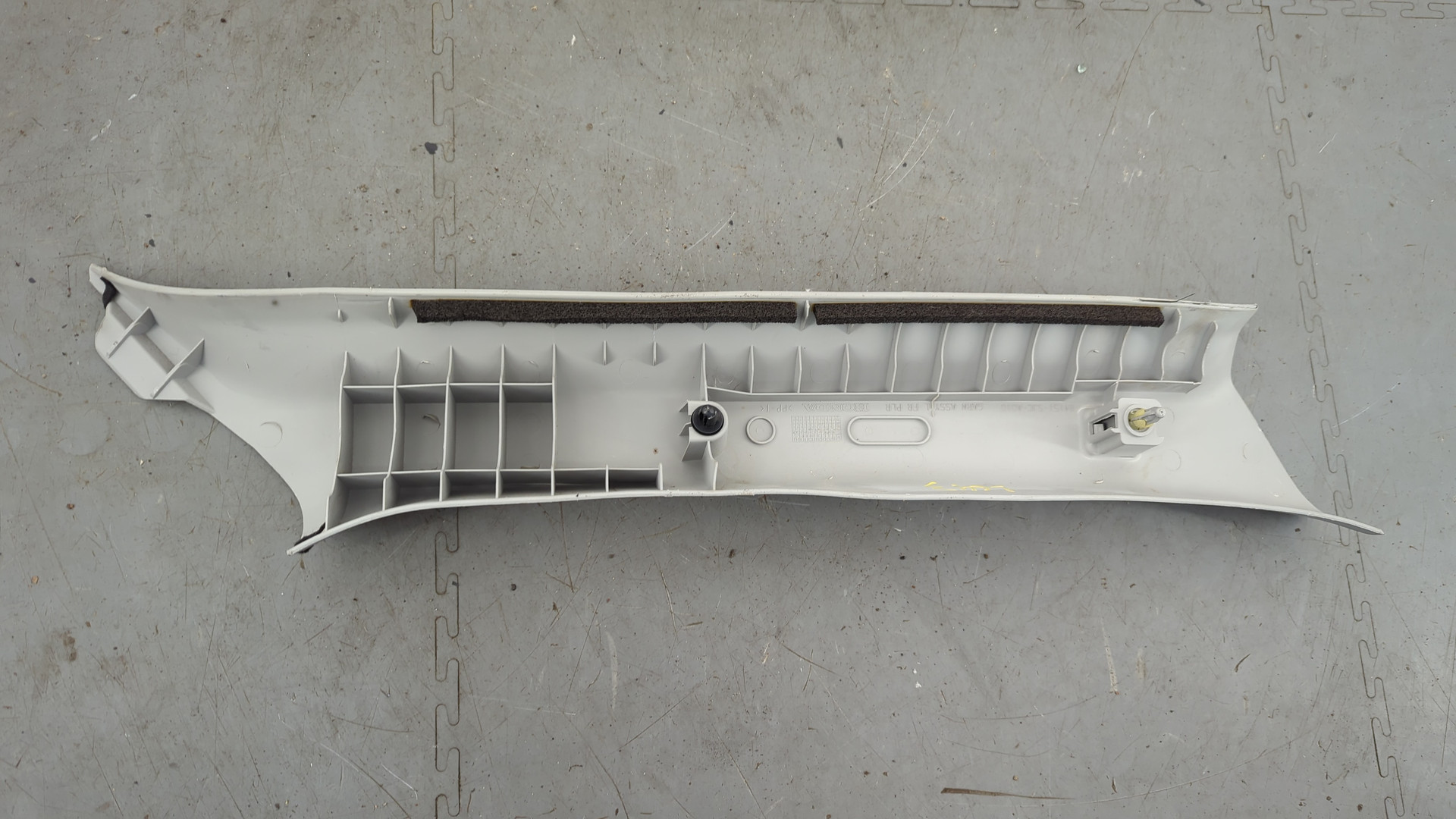 Обшивка стойки