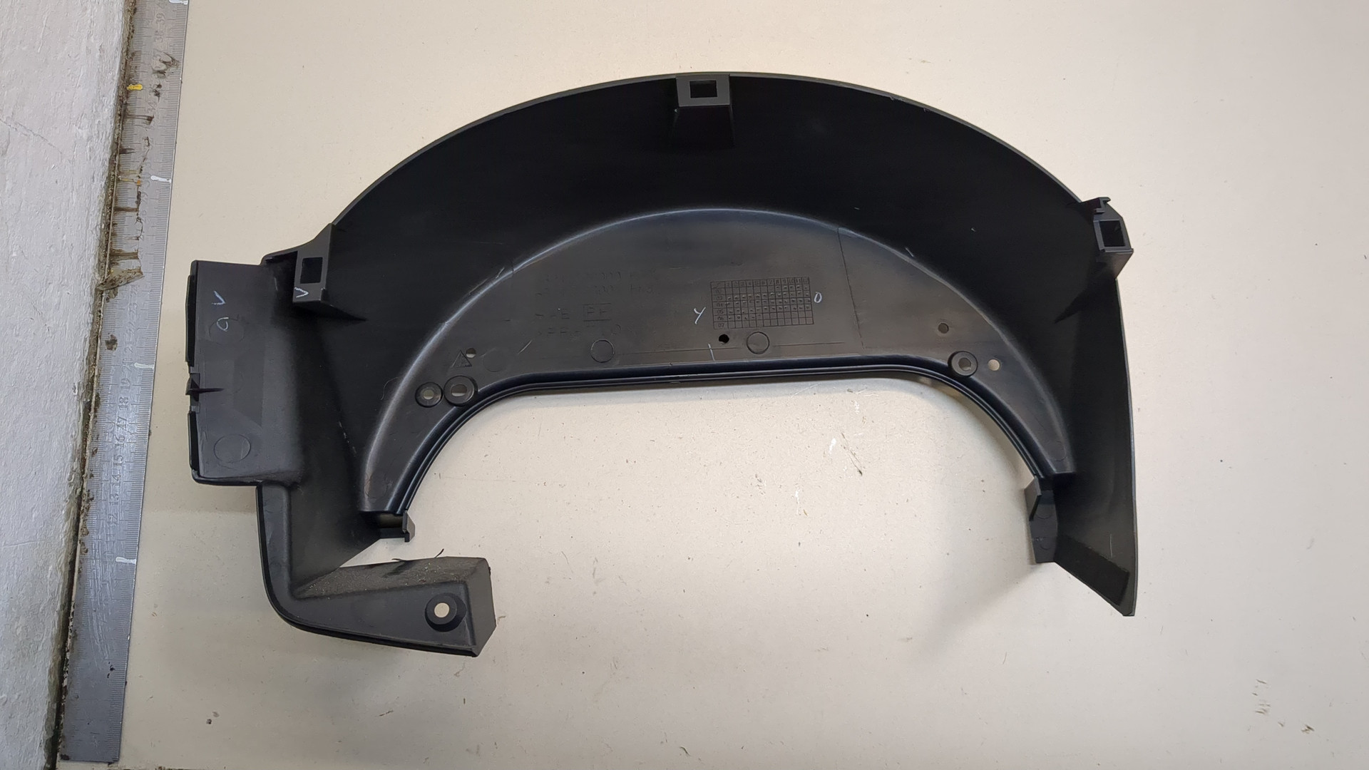 Кожух рулевой колонки