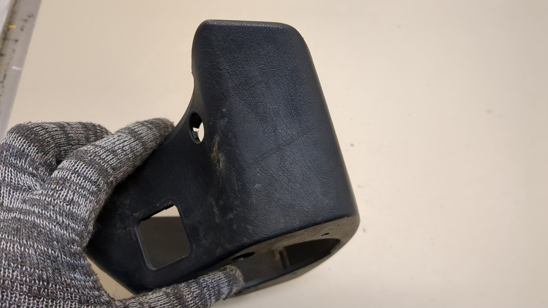 Кожух рулевой колонки