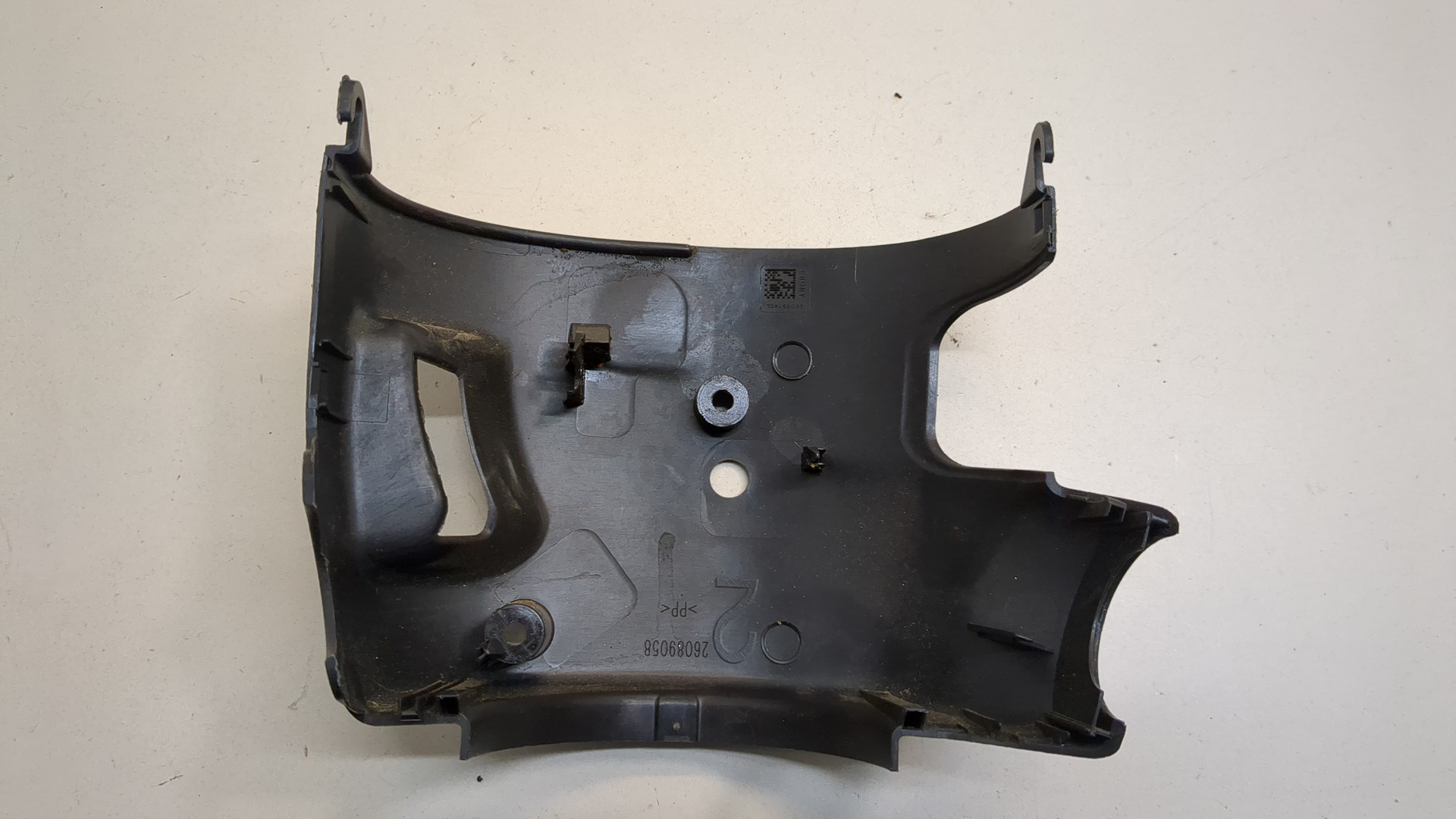 Кожух рулевой колонки