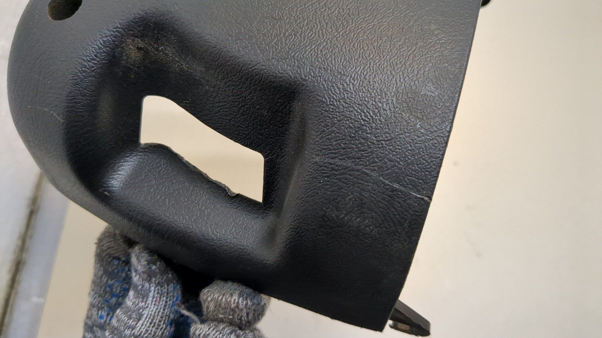 Кожух рулевой колонки