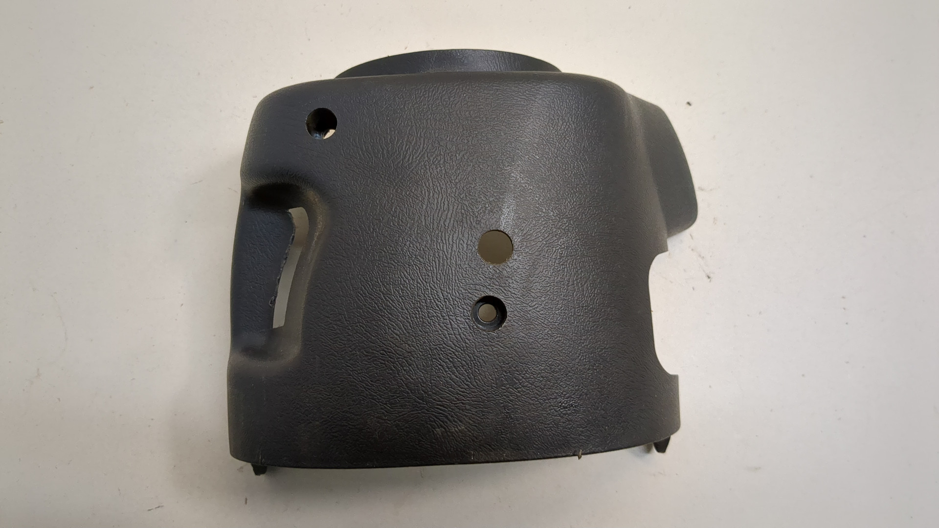 Кожух рулевой колонки