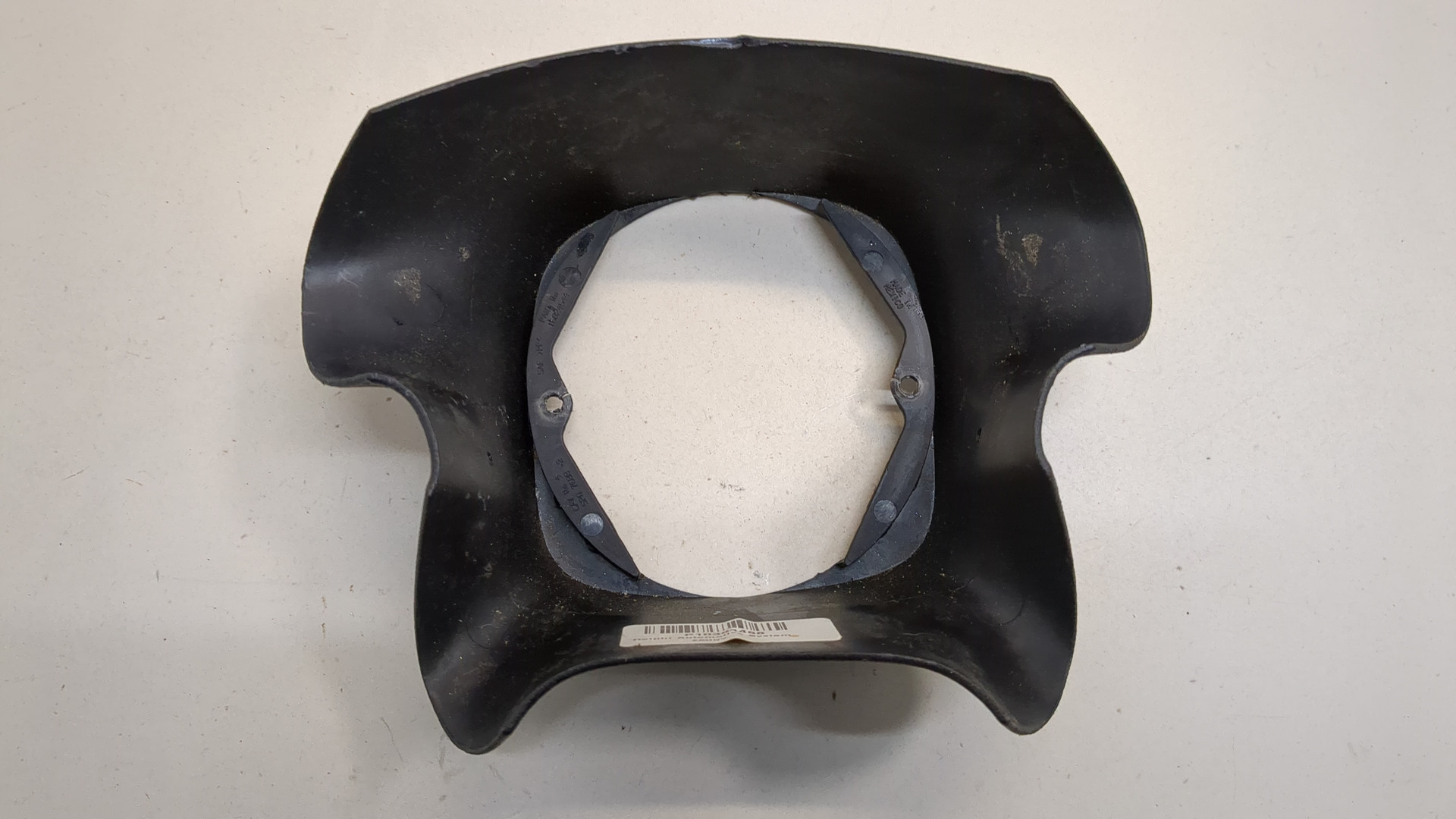 Кожух рулевой колонки