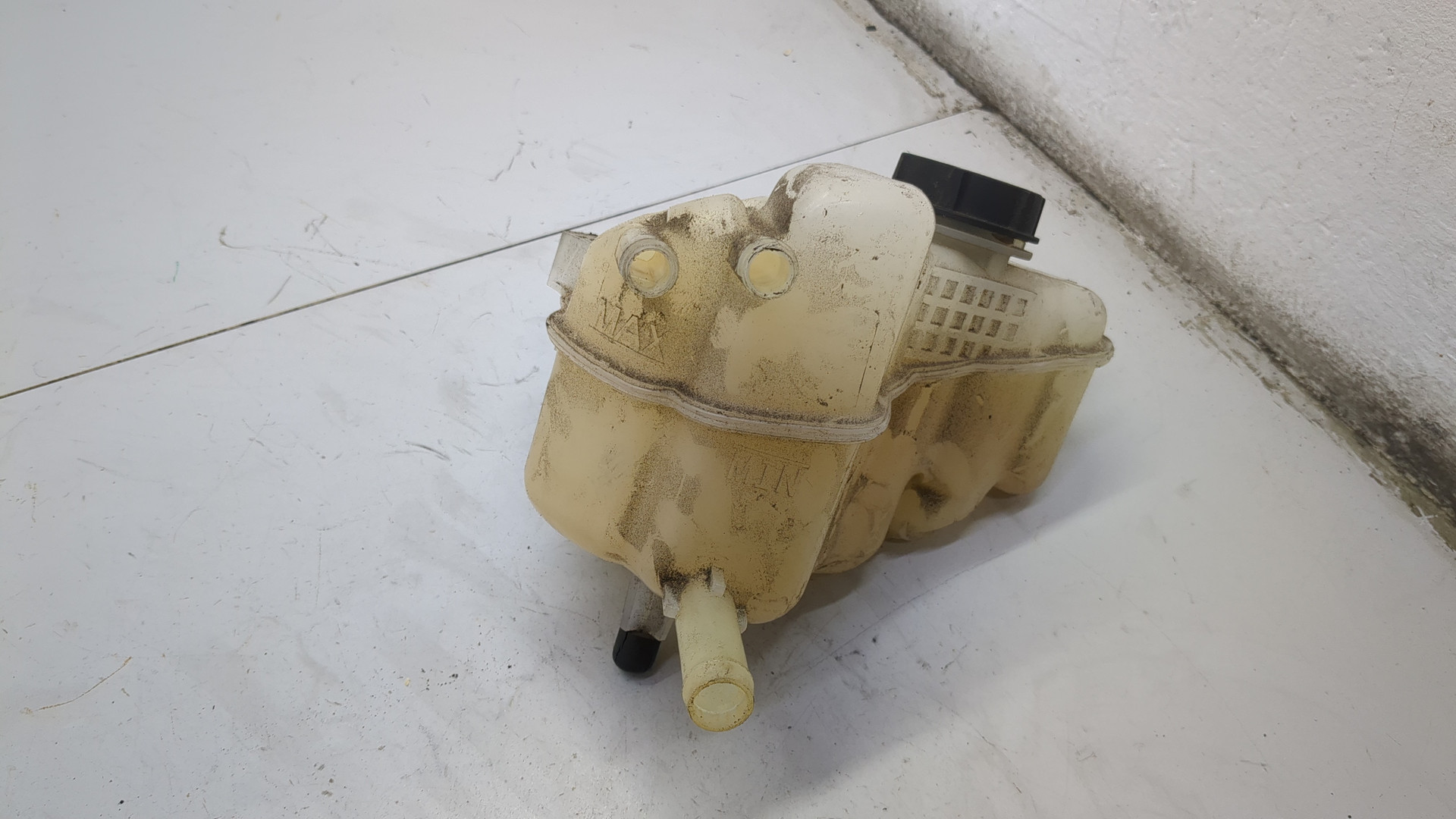 Бачок расширительный