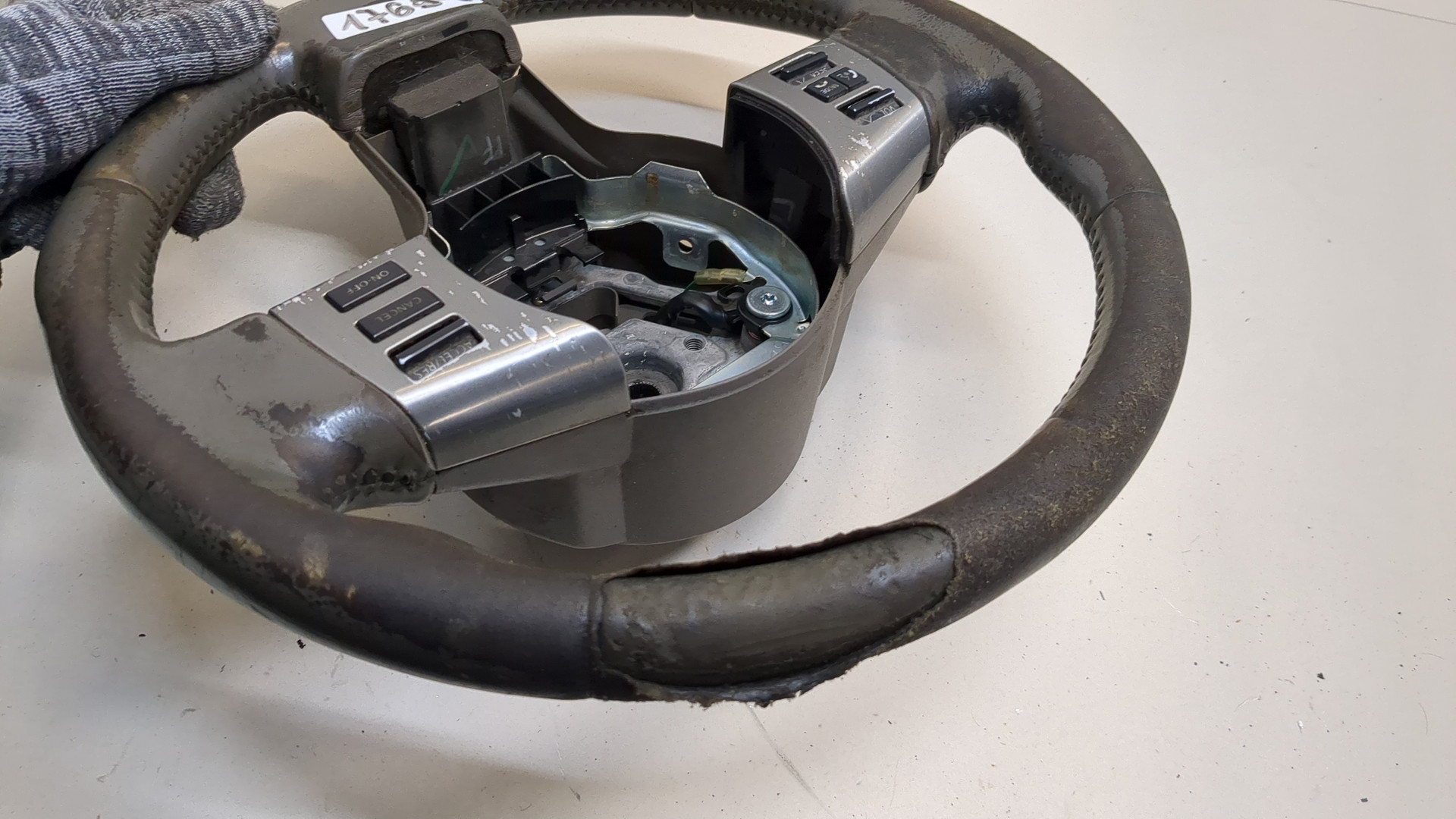 Рулевое колесо (руль)