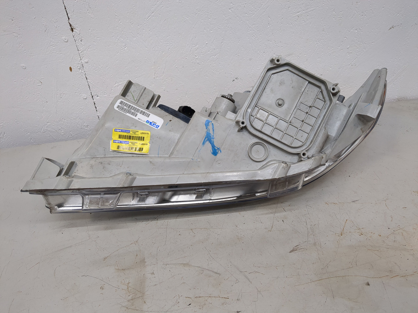 Фара правая